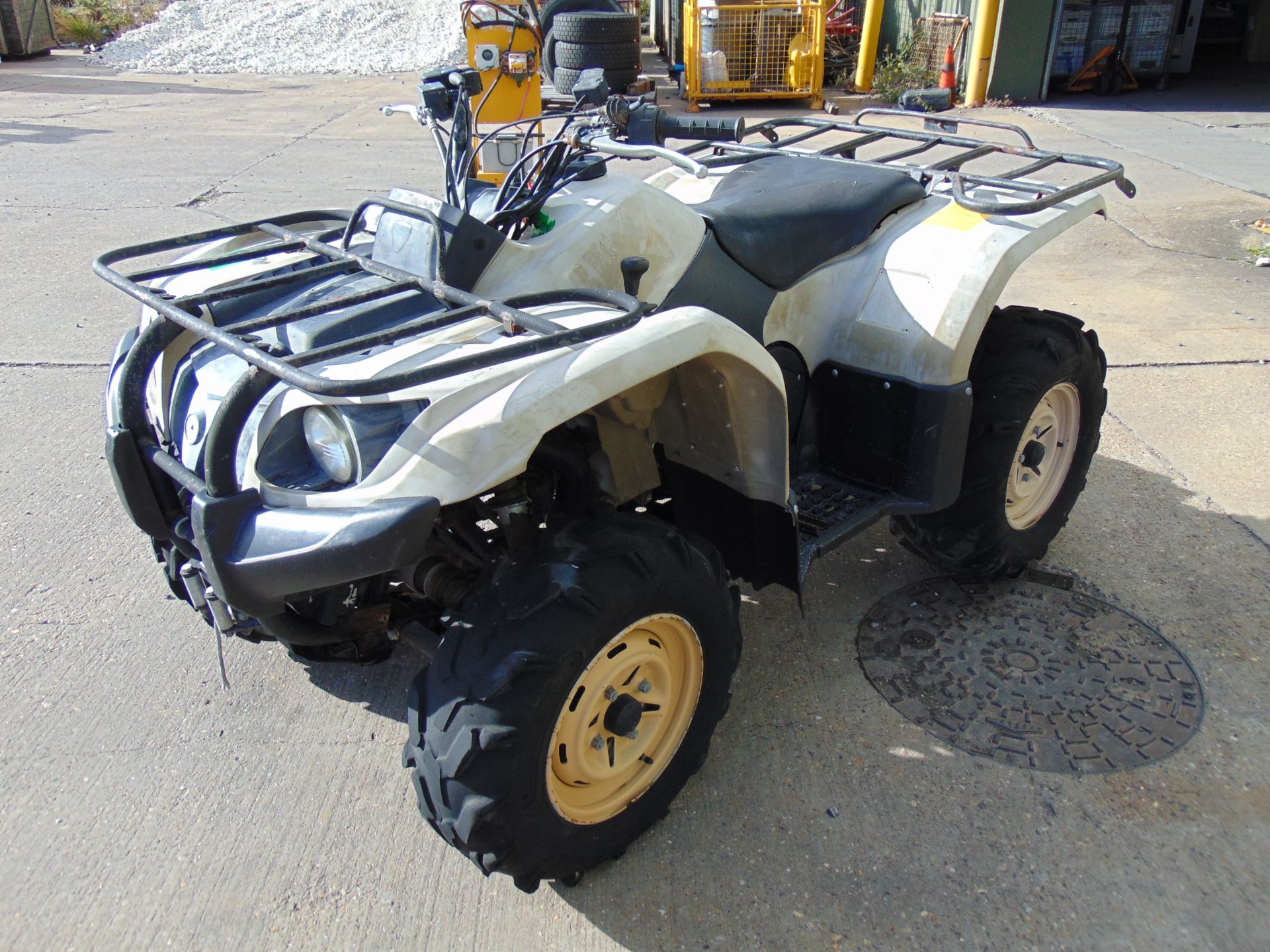 Military Specification Yamaha Grizzly 450 4 x 4 ATV Quad Bike - Image 3 of 16