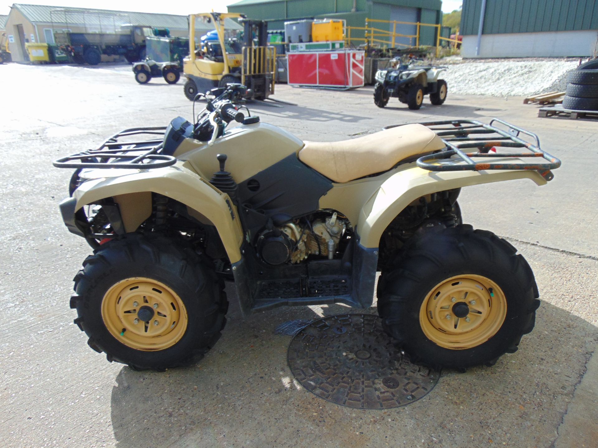 Military Specification Yamaha Grizzly 450 4 x 4 ATV Quad Bike - Image 4 of 14