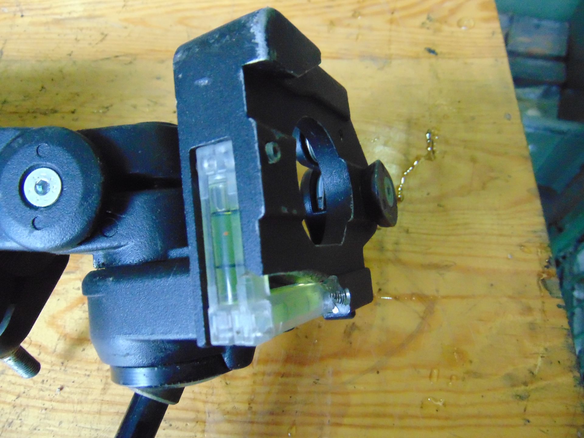 Manfrotto Fully Adjustable Tripod Assembly - Image 4 of 4