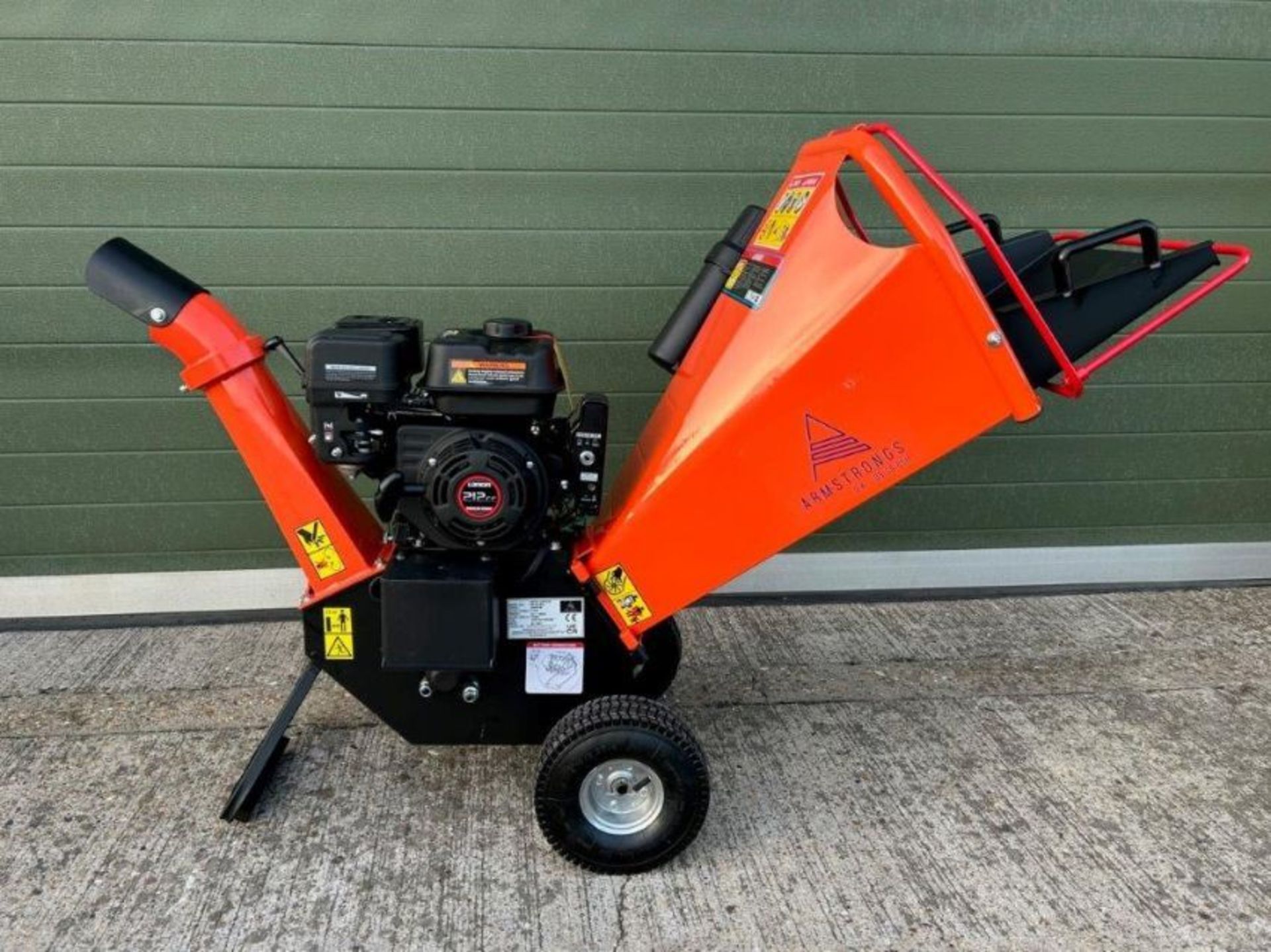 Brand New and unused, Armstrong DR-GS-65H Electric start Petrol Wood Chipper - Image 4 of 20