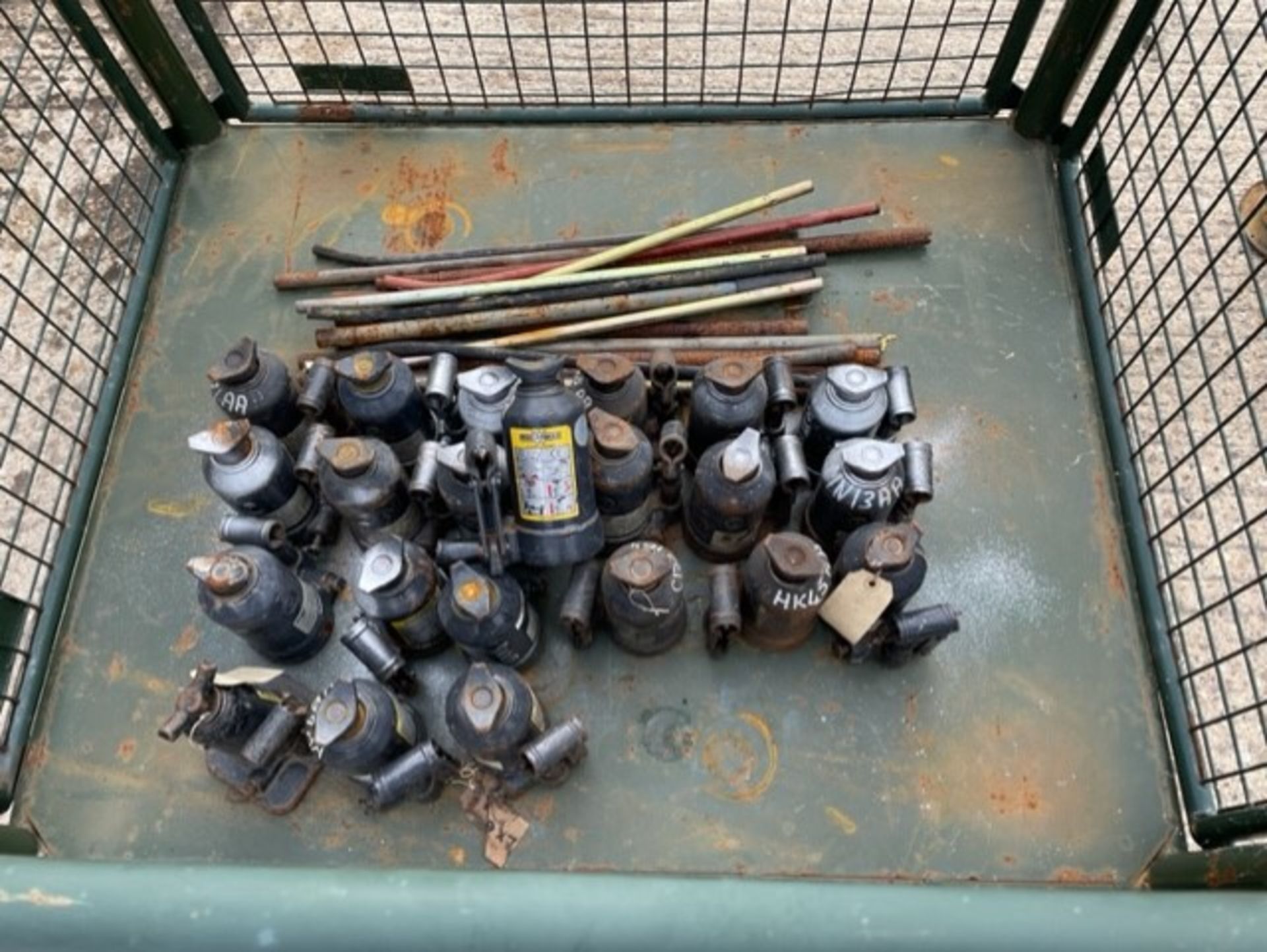 22 X WEBER 3 TONNE HYDRAULIC JACKS - Image 4 of 5