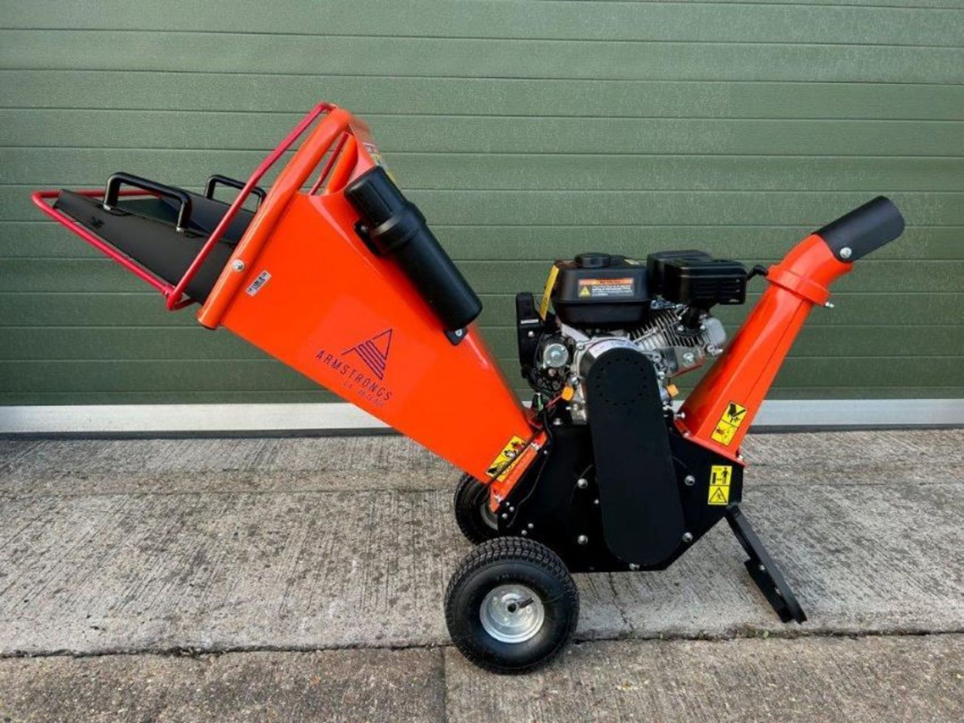 Brand New and unused, Armstrong DR-GS-65H Electric start Petrol Wood Chipper - Image 3 of 20