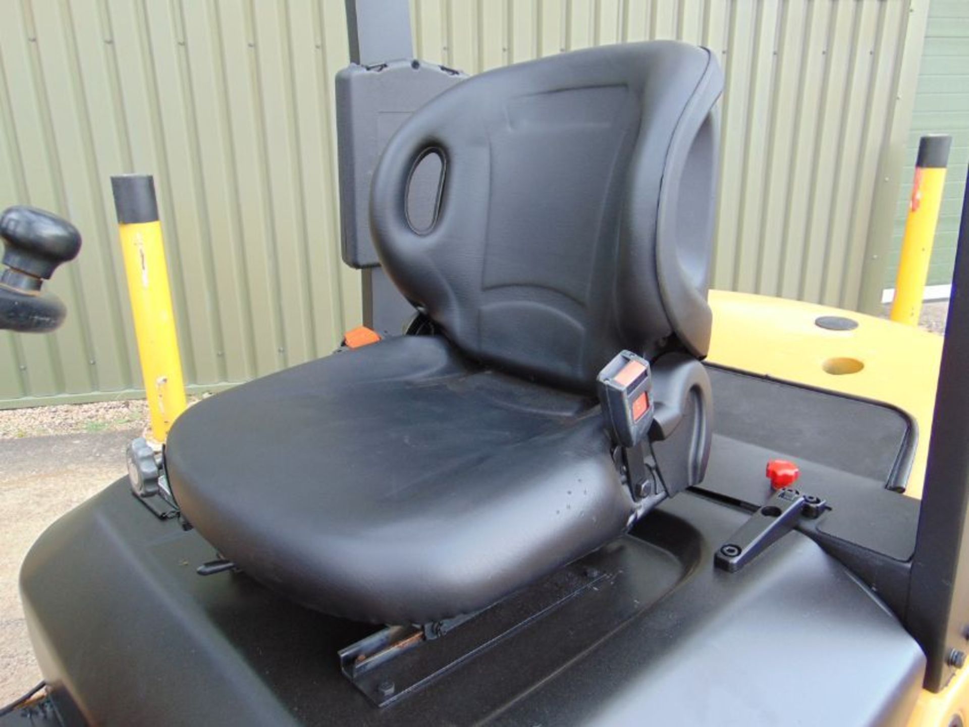 Maximal M25 2500Kg Diesel Fork Lift Truck ONLY 1,501 HOURS! - Image 17 of 22