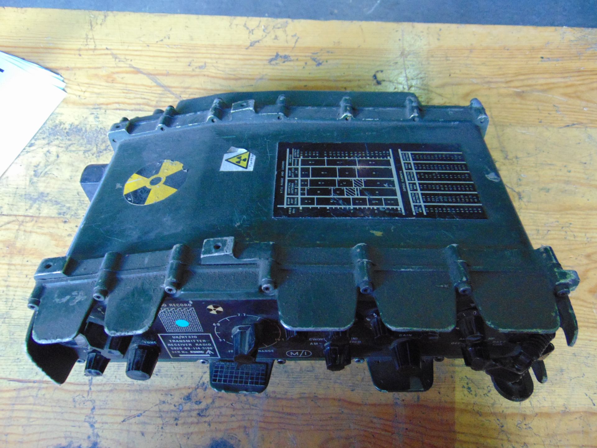 Clansman UK/RT 320 HF Transmitter Receiver Radio - Image 3 of 5