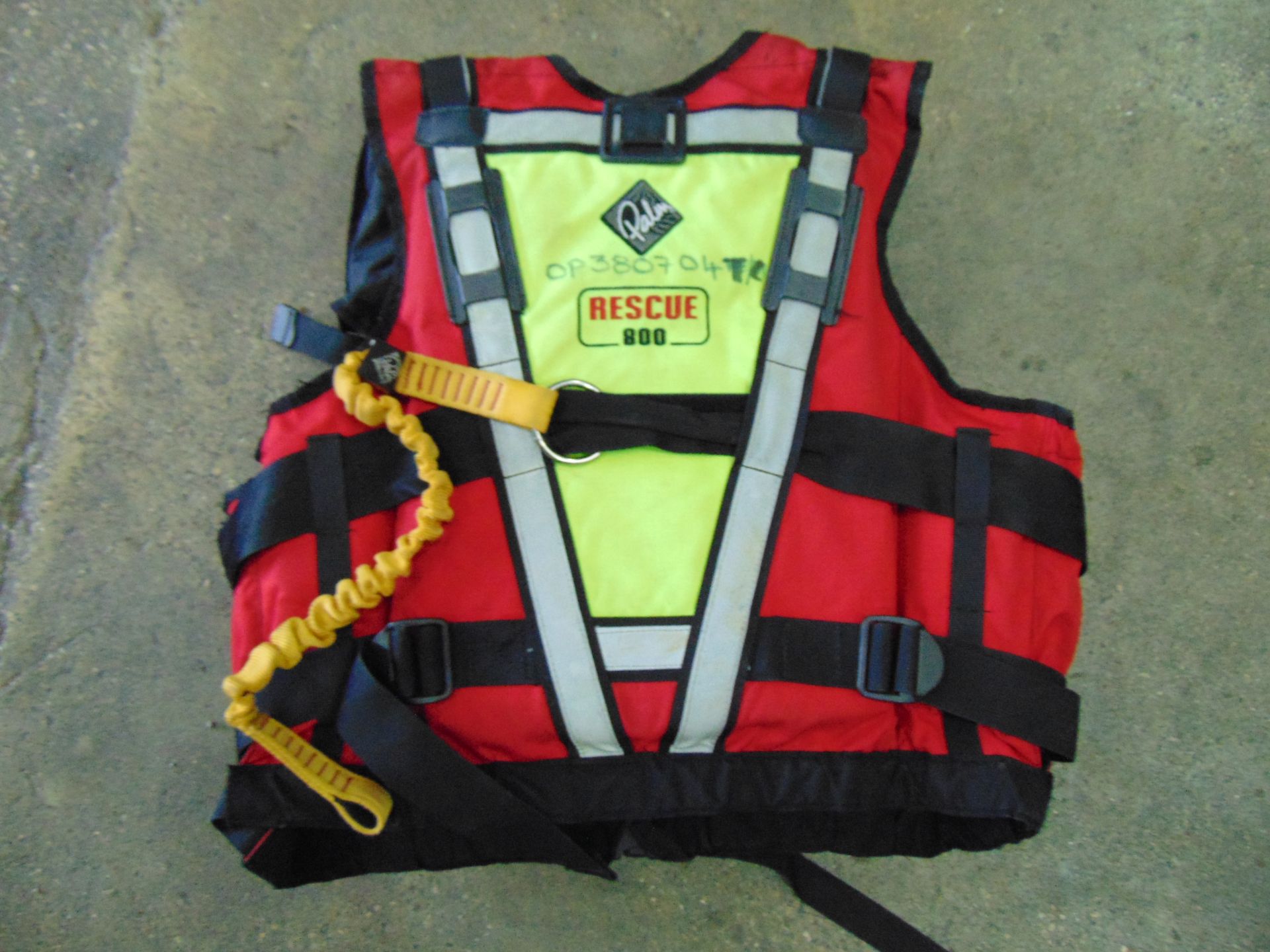 Palm Professional Rescue 800 Buoyancy Aid - PFD Personal Floatation Device Size L/XL - Image 3 of 4