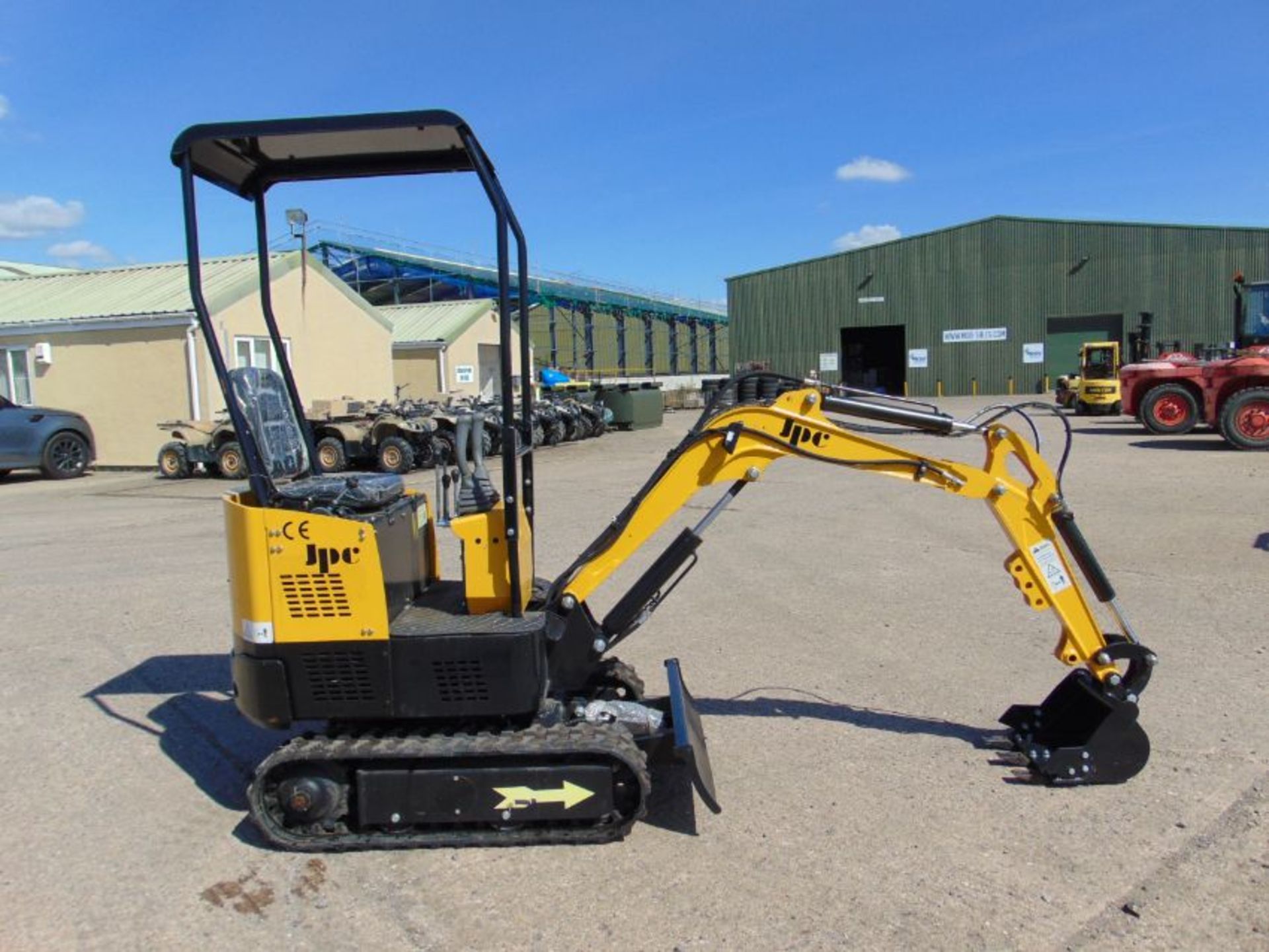 NEW UNUSED 2022 JPC HT-12 Diesel Mini Excavator - Image 2 of 15