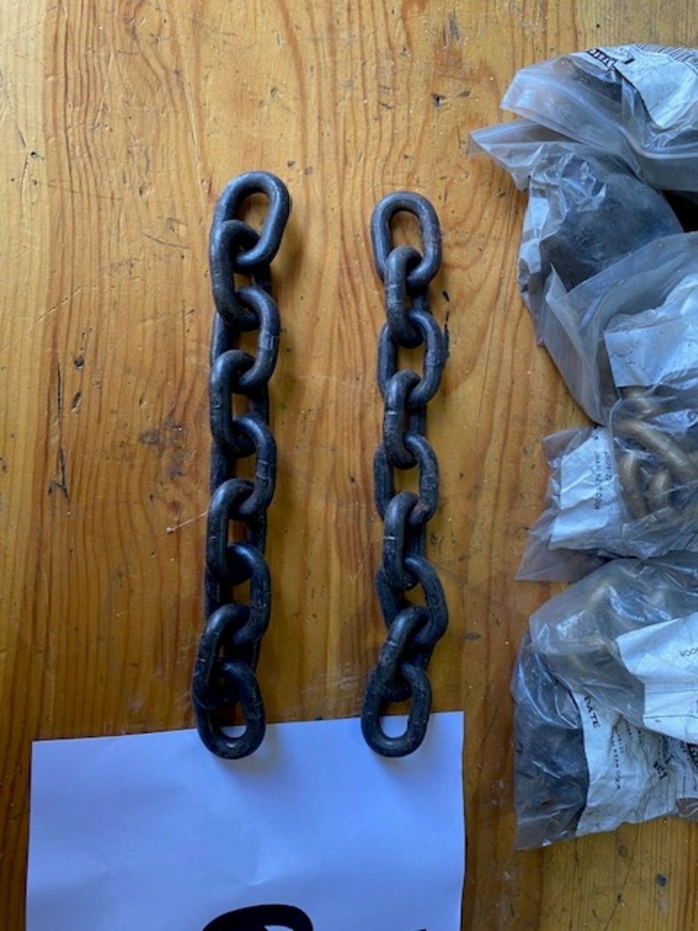 27 x Unissued securing chains - Image 2 of 6