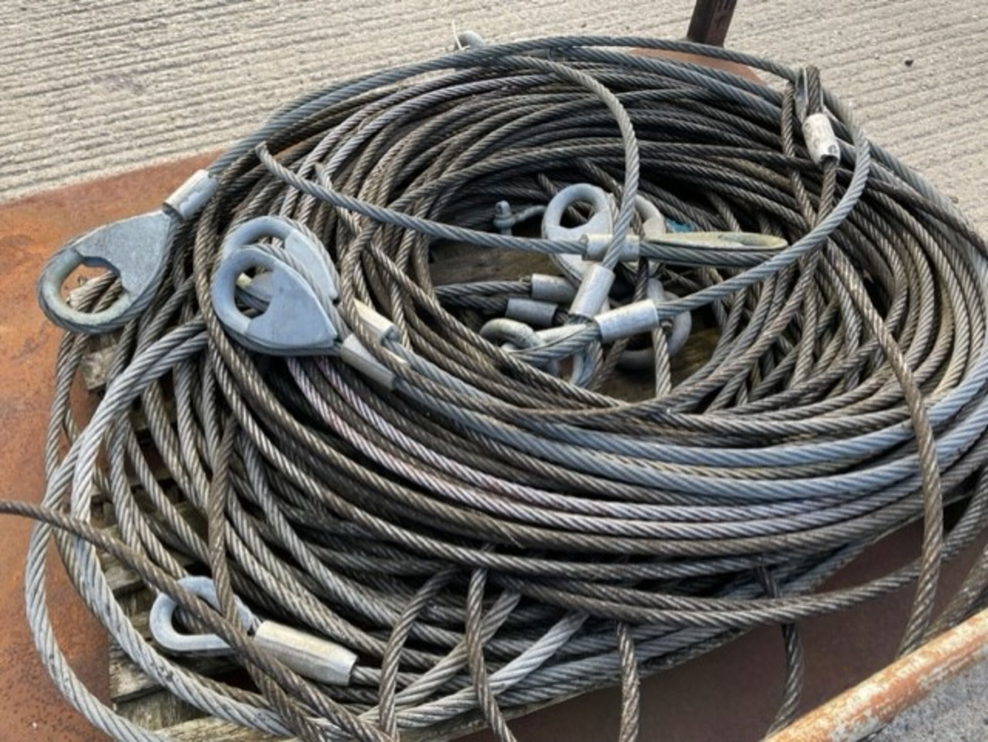 1X LARGE STILLAGE OF WINCH ROPES AND AFV 4432 ETC RECOVERY ROPES - Image 3 of 3