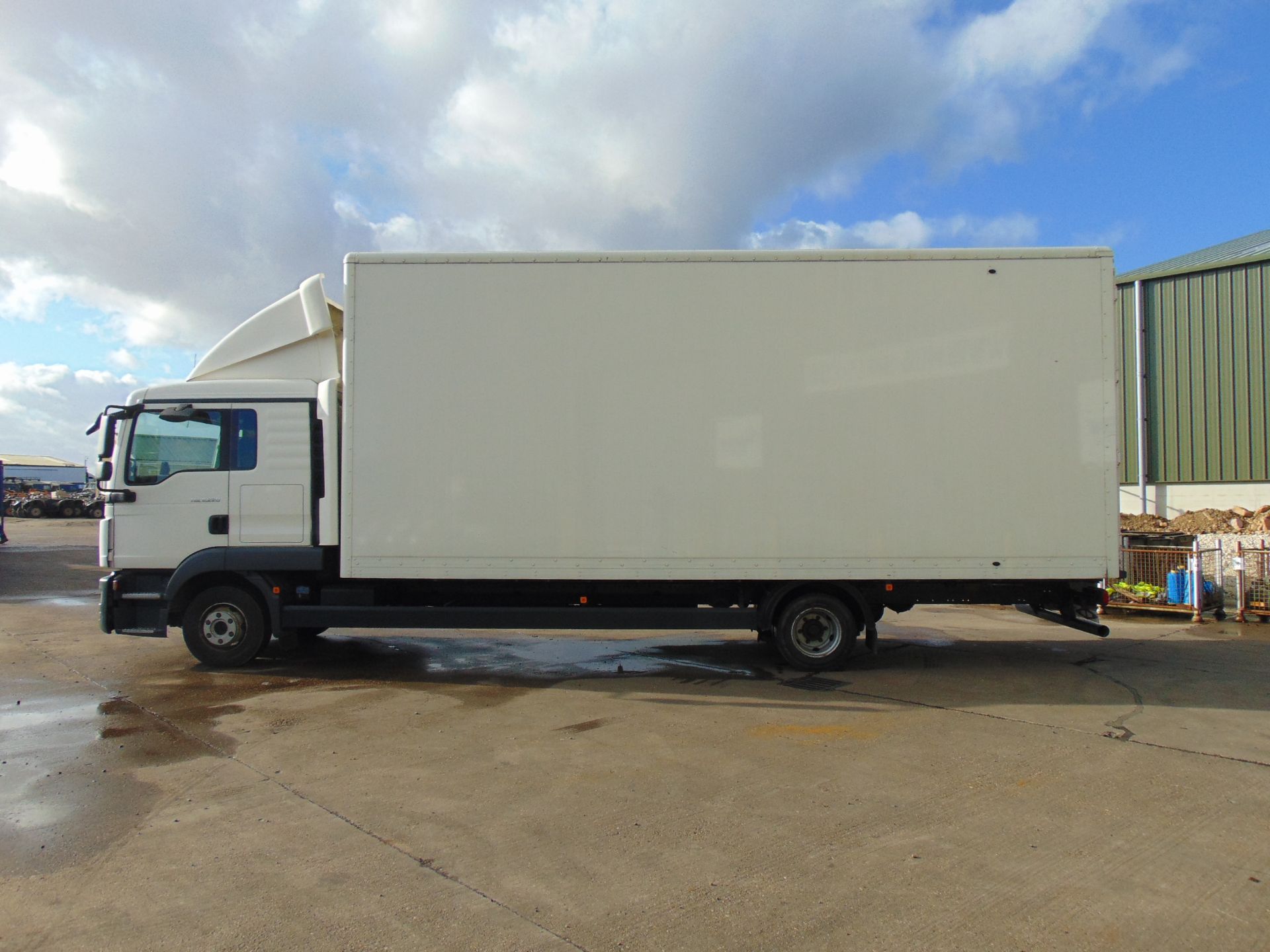 2018 1 Owner MAN TGL L.2007.46.011 Box Lorry - Image 6 of 35