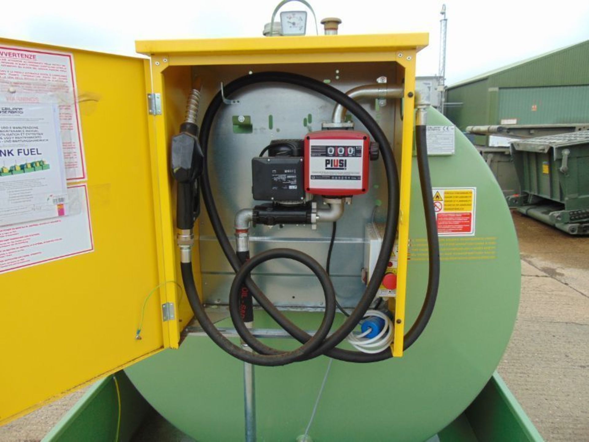 NEW UNUSED Emiliana Serbatoi 2023 TF3/50 3172 litre Diesel Fuel Tank - Image 7 of 11