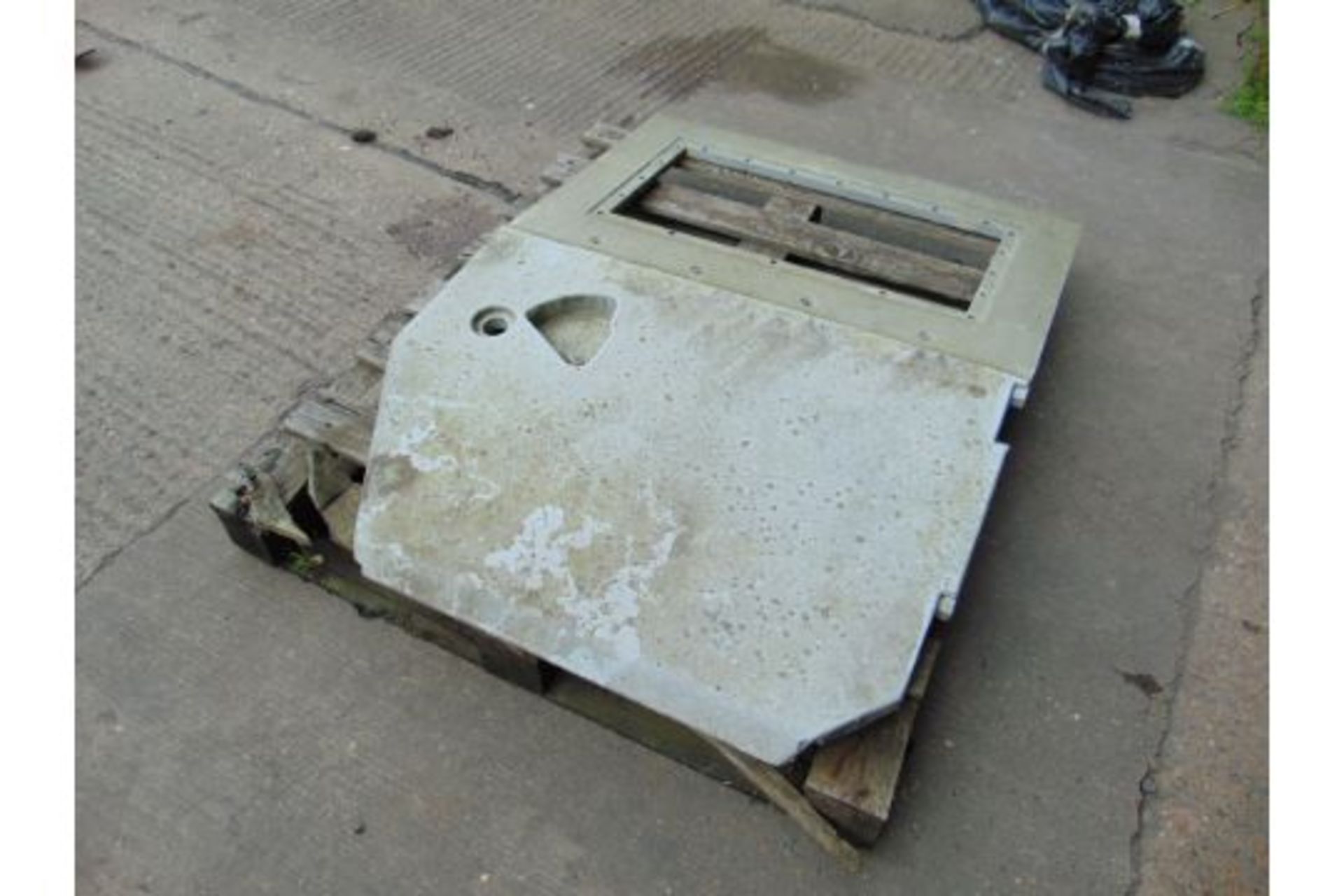 1 x Vehicle Armoured Door Assembly - Image 5 of 5