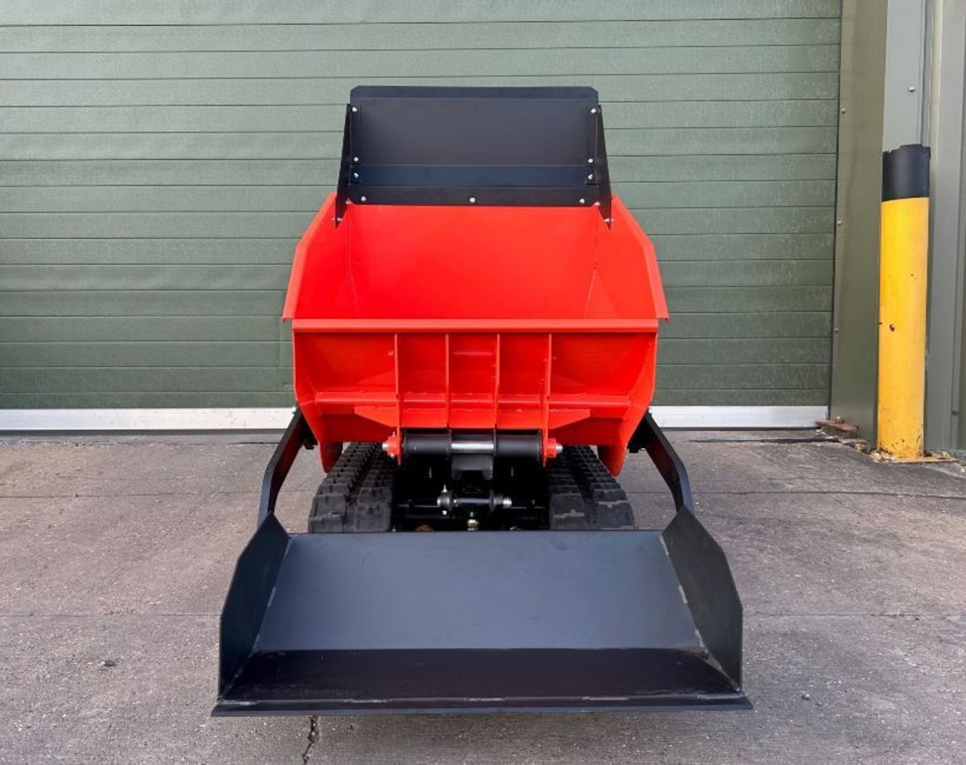 New and unused Armstrong DR-MD-150PRO Self-Loading Tracked Dumper - Image 3 of 21