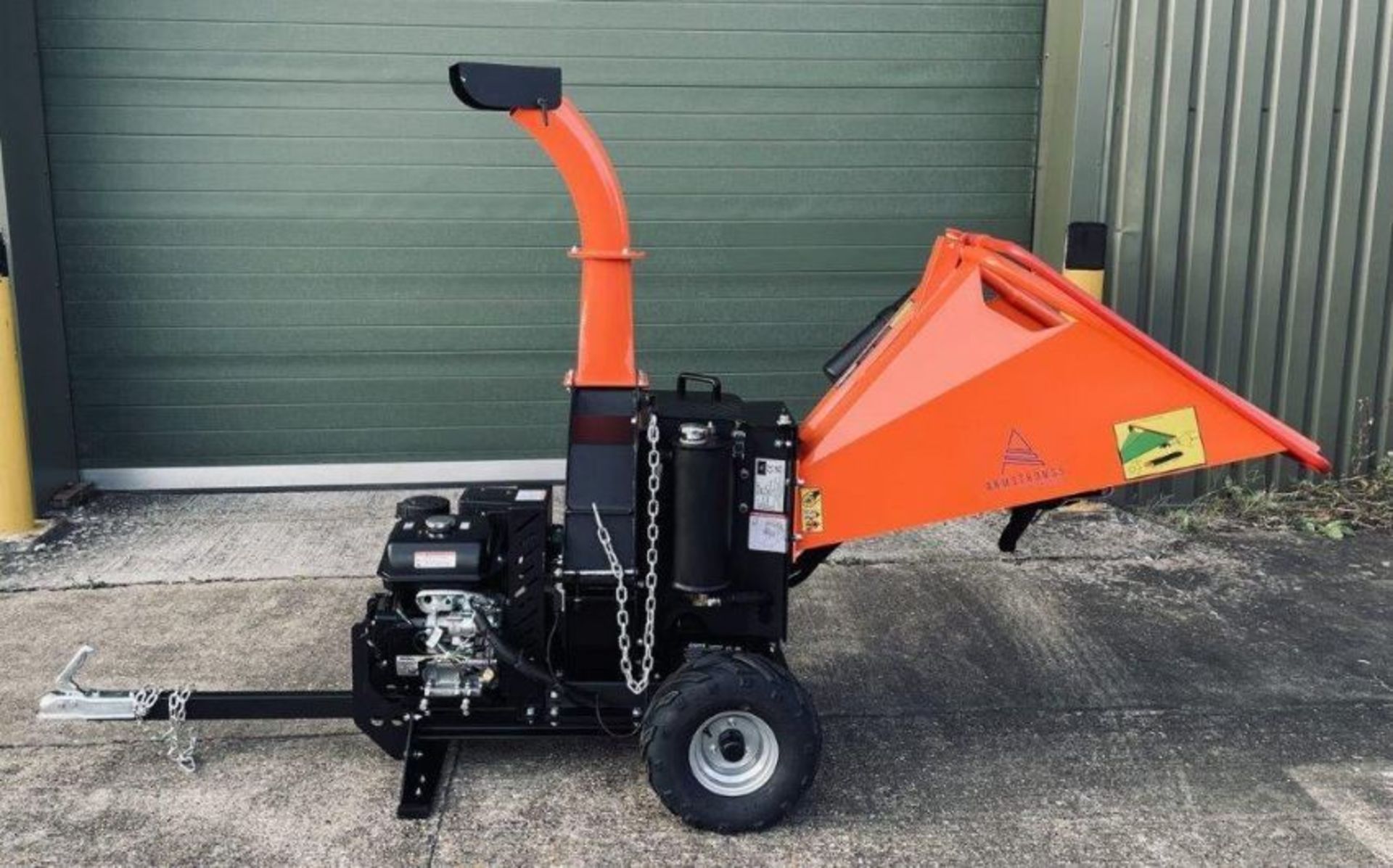 Brand New & Unused Armstrong DR-GS-15SF Electric start, Petrol Powered Hydraulic feed Wood Chipper - Image 2 of 23