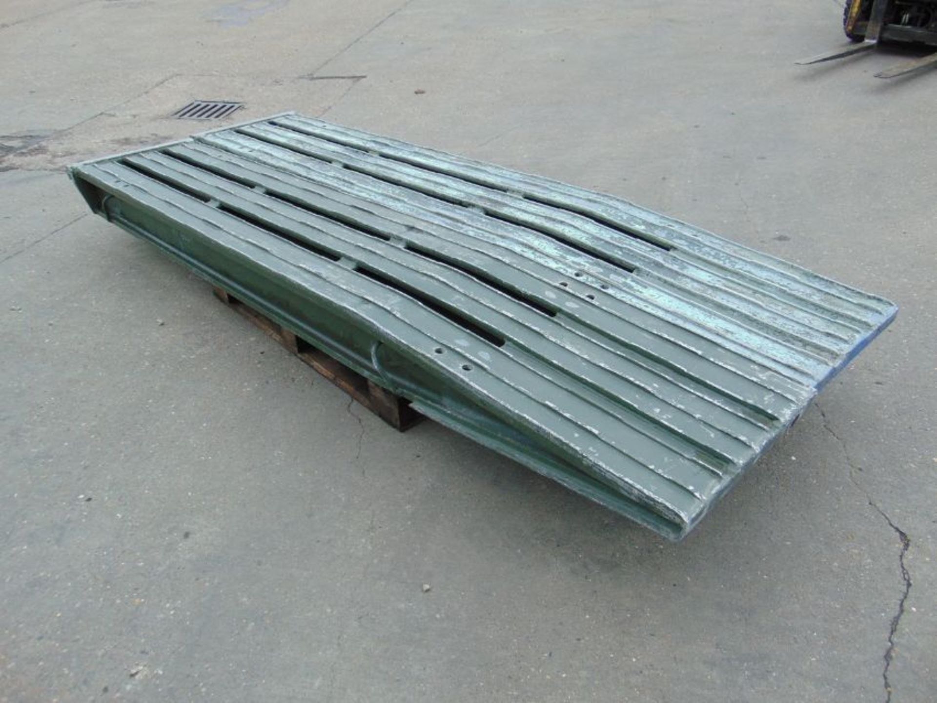 Pair of Very Heavy Duty Aluminium Clip on Vehicle Loading Ramps