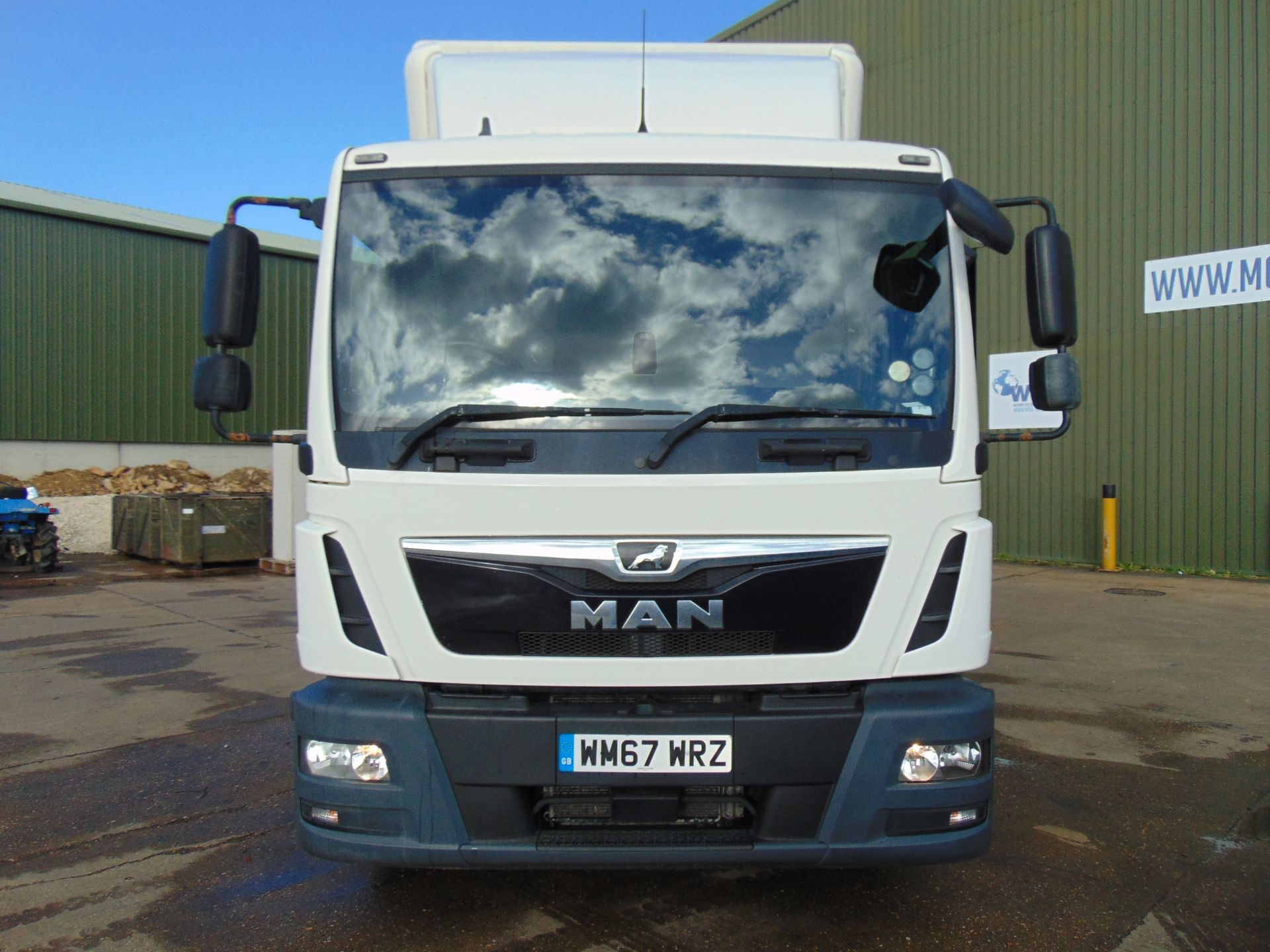 2018 1 Owner MAN TGL L.2007.46.011 Box Lorry - Image 3 of 35