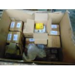 32x Land Rover etc, Spare Bulb Kits Unissued