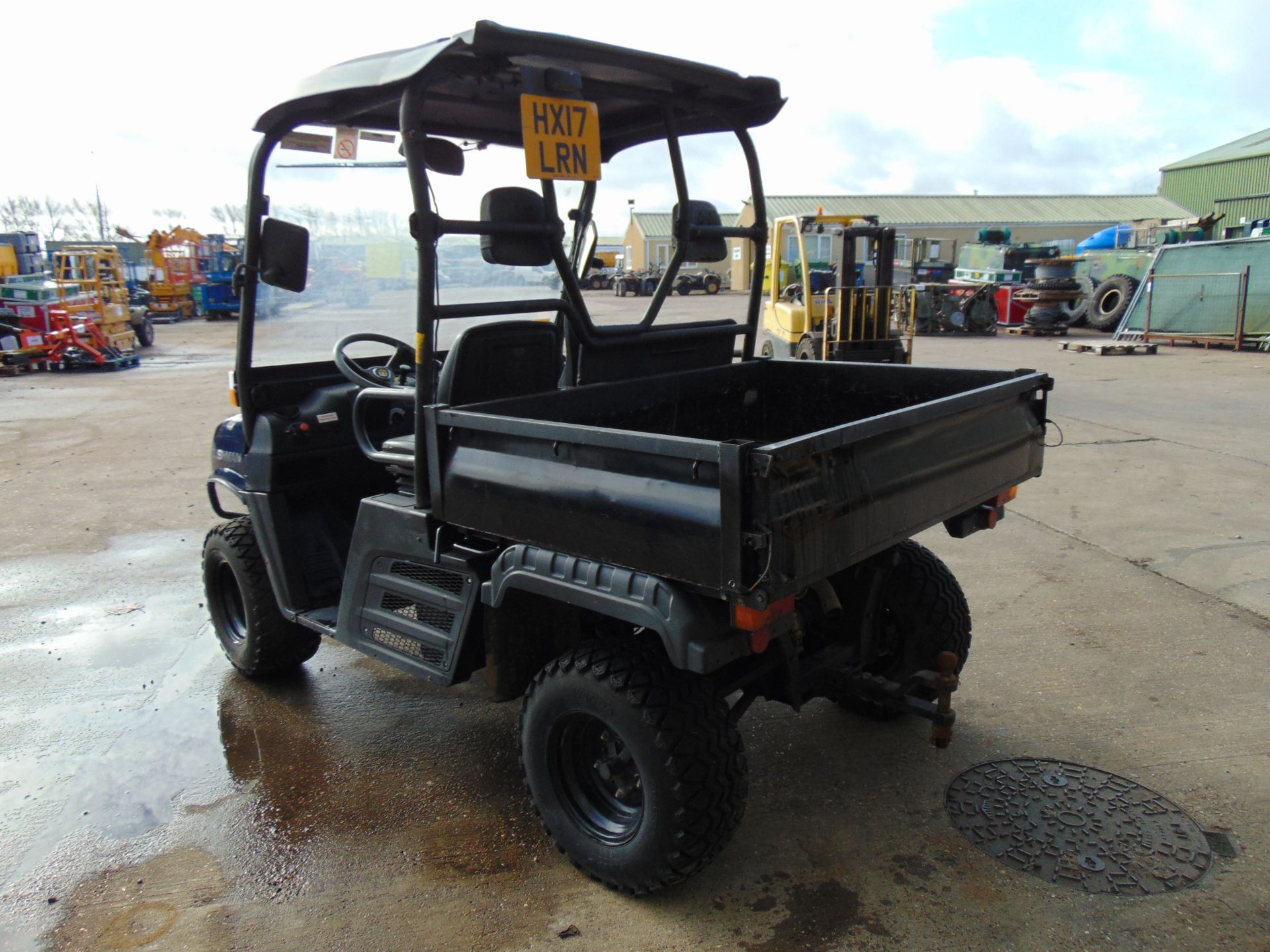 2017 Cushman XD1600 4x4 Diesel Utility Vehicle Showing 834 hrs - Image 6 of 20