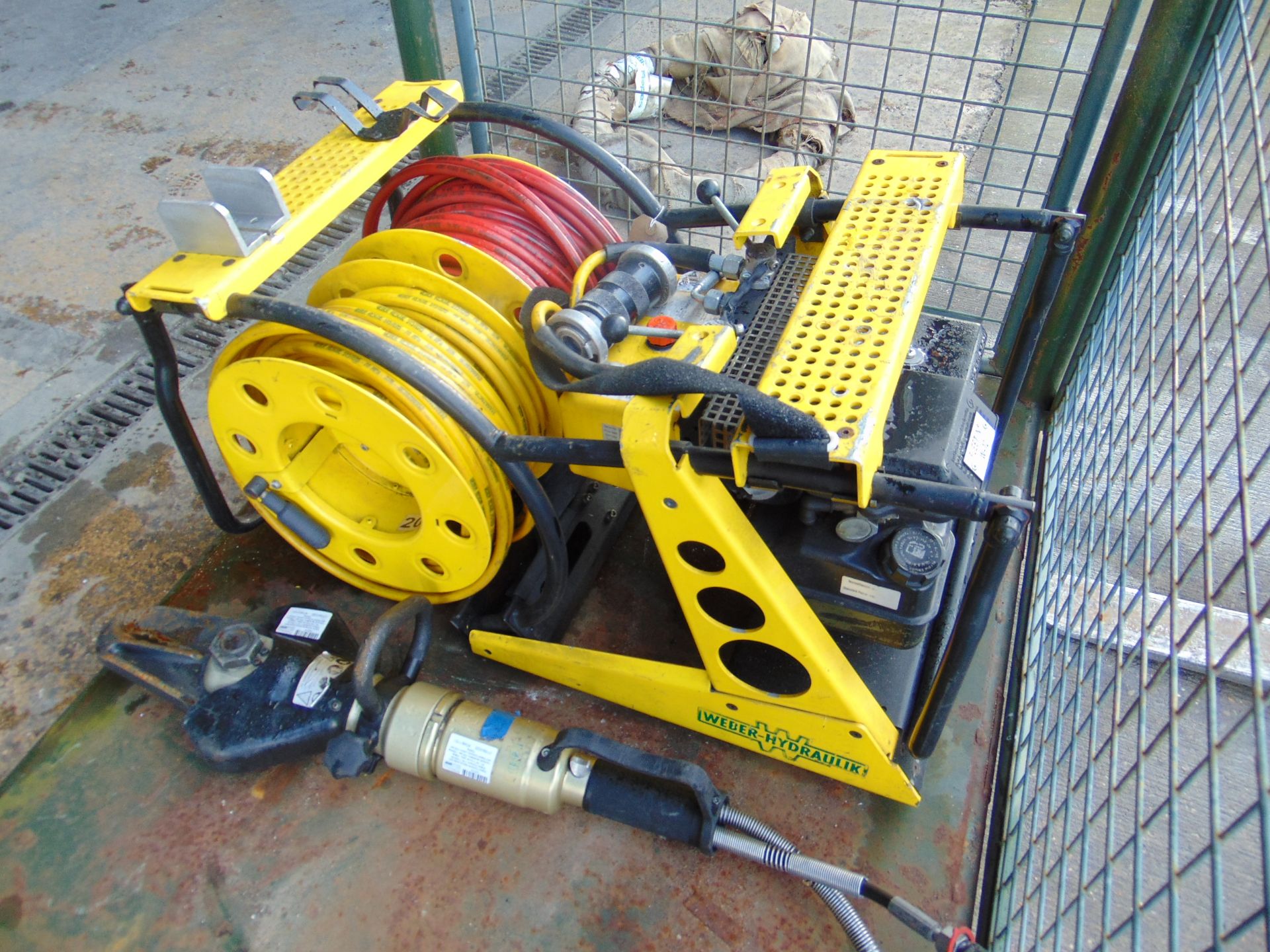 Weber Hydraulic Jaws of Life Rescue Equipment - Image 3 of 7