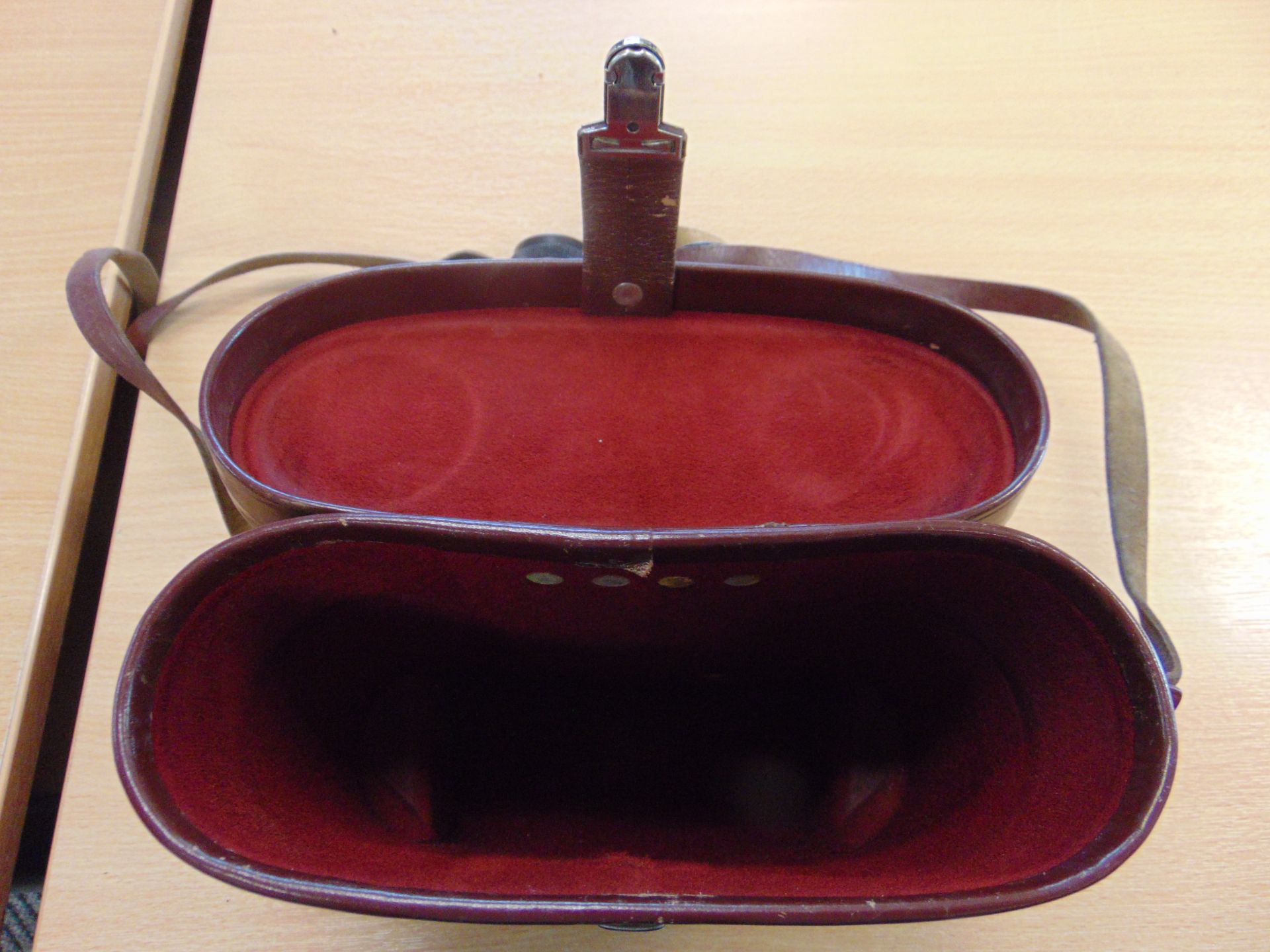 Very Nice Pair of Carl Zeiss Jena 10x 50 w Multi Coated Binos in Original Leather Case - Image 7 of 8