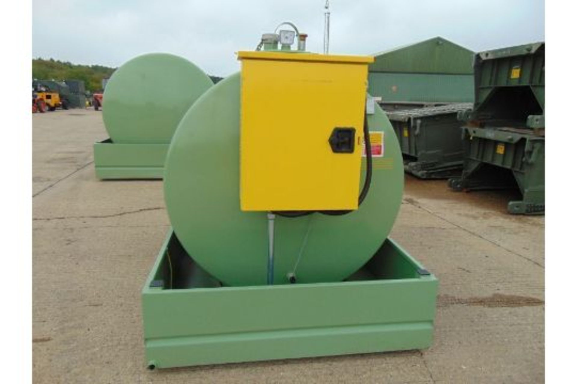 NEW UNUSED Emiliana Serbatoi 2023 TF3/50 3172 litre Diesel Fuel Tank - Image 2 of 11