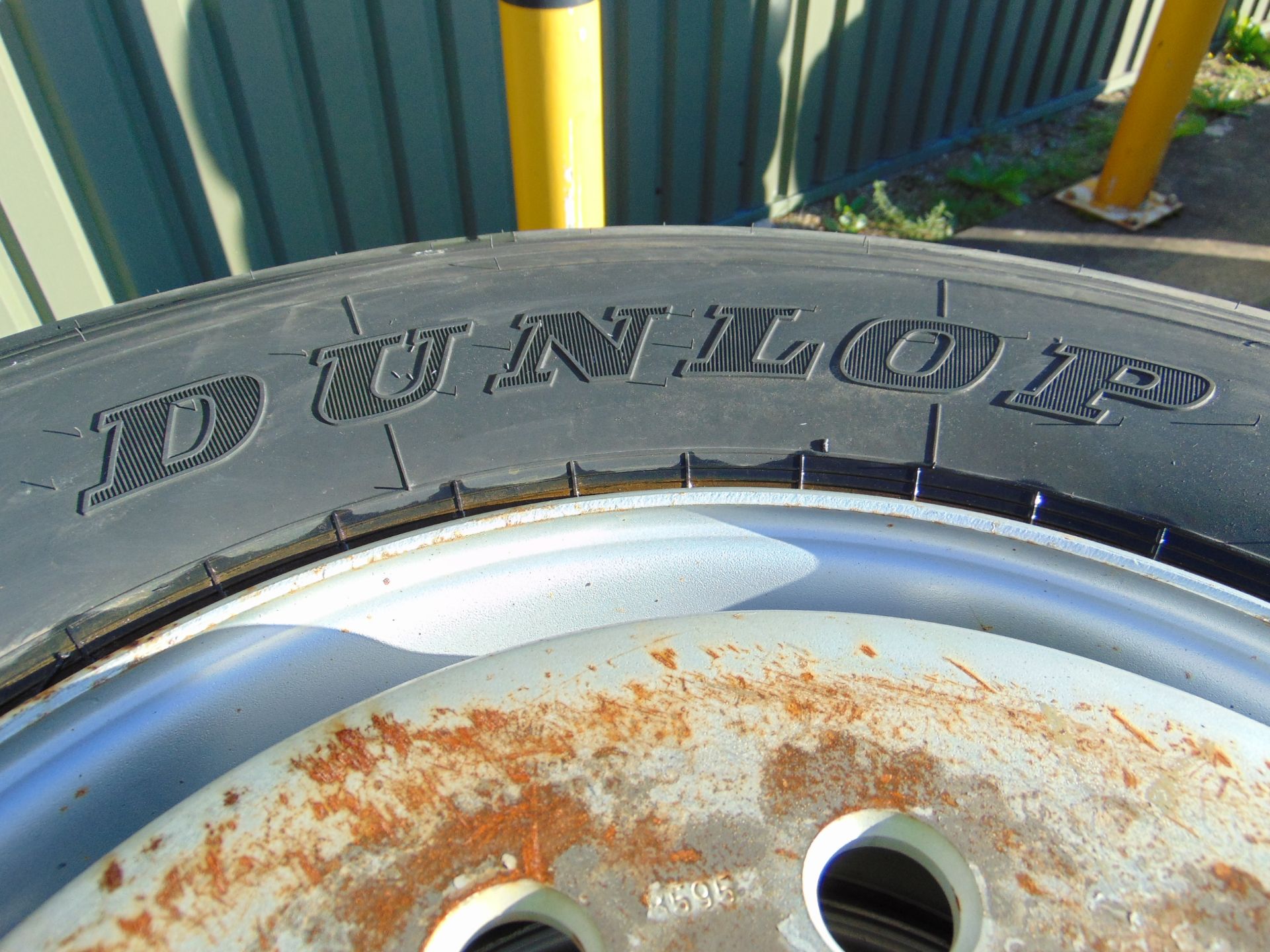 4 x Dunlop SP252 Tyres 285/70R19.5 - Image 5 of 6