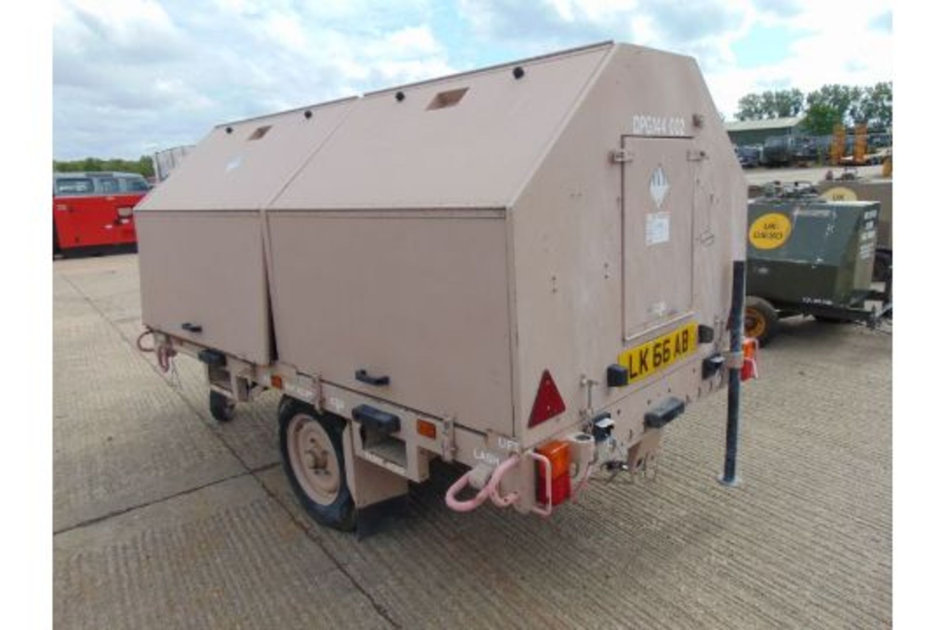 Moskit Single Axle Self Contained Airfield Lighting System c/w 2 x Onboard Generators - Image 4 of 20
