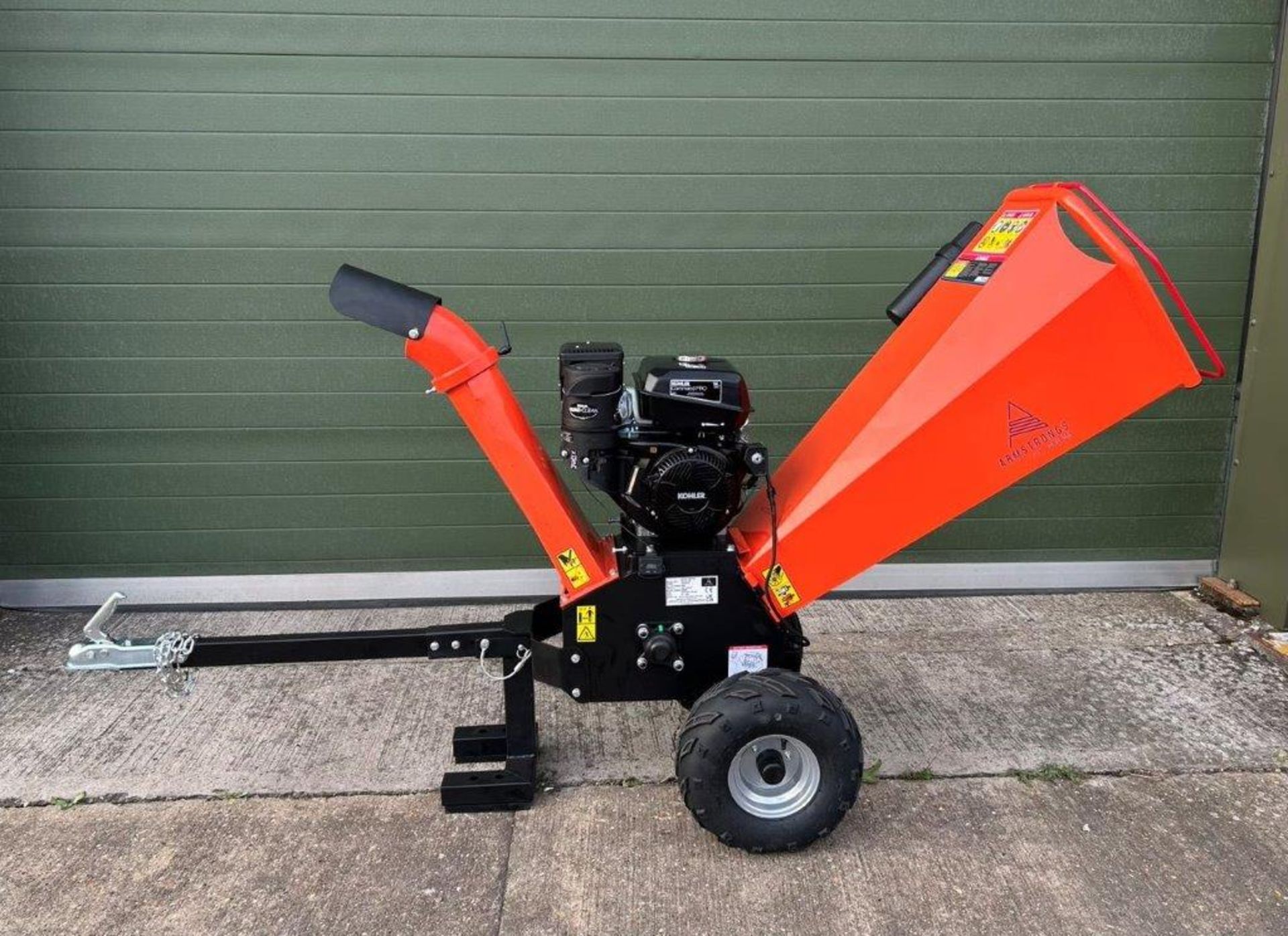 Brand New and unused, Armstrong DR-GS-15H Electric start Petrol Wood Chipper