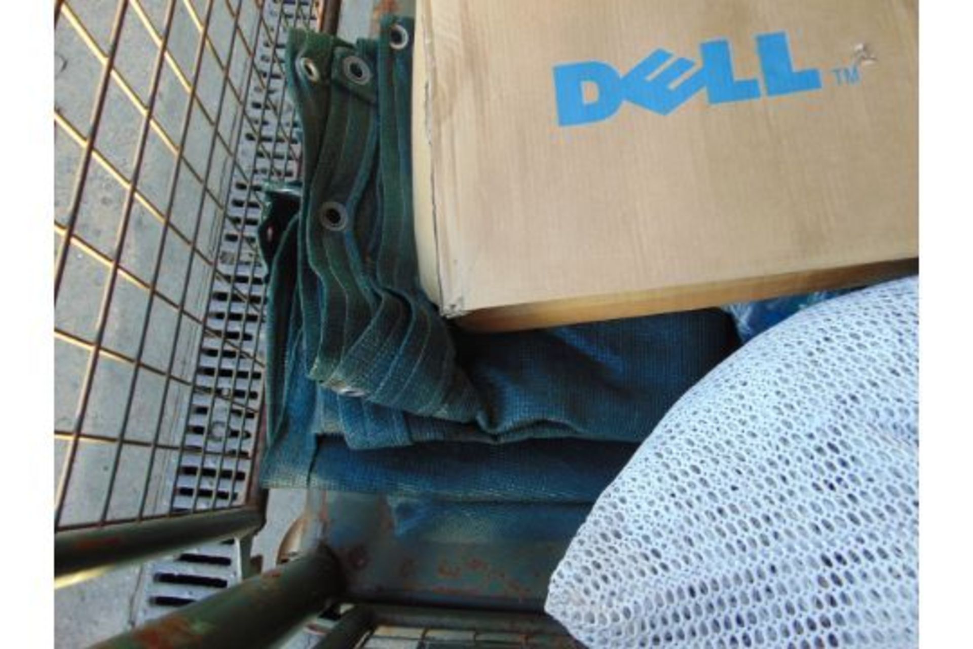 1 x Stillage New Unused DELL Laptop Bags, Canvas Sheets, Carry on Bag etc - Image 5 of 6