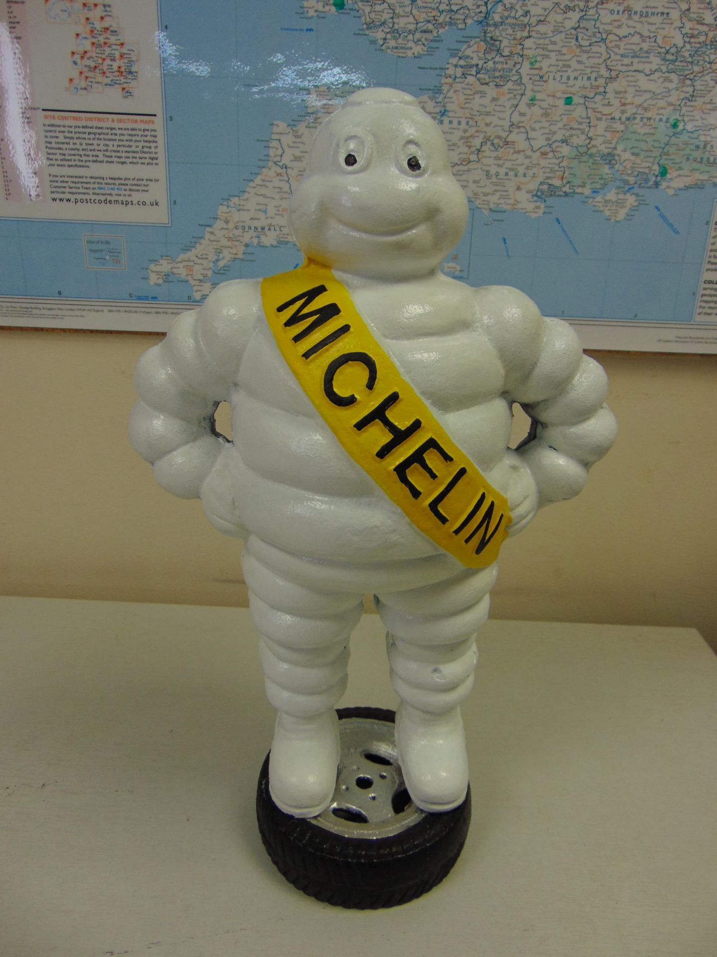 Cast Iron Hand Painted Michelin Man on Tyre - Image 6 of 6