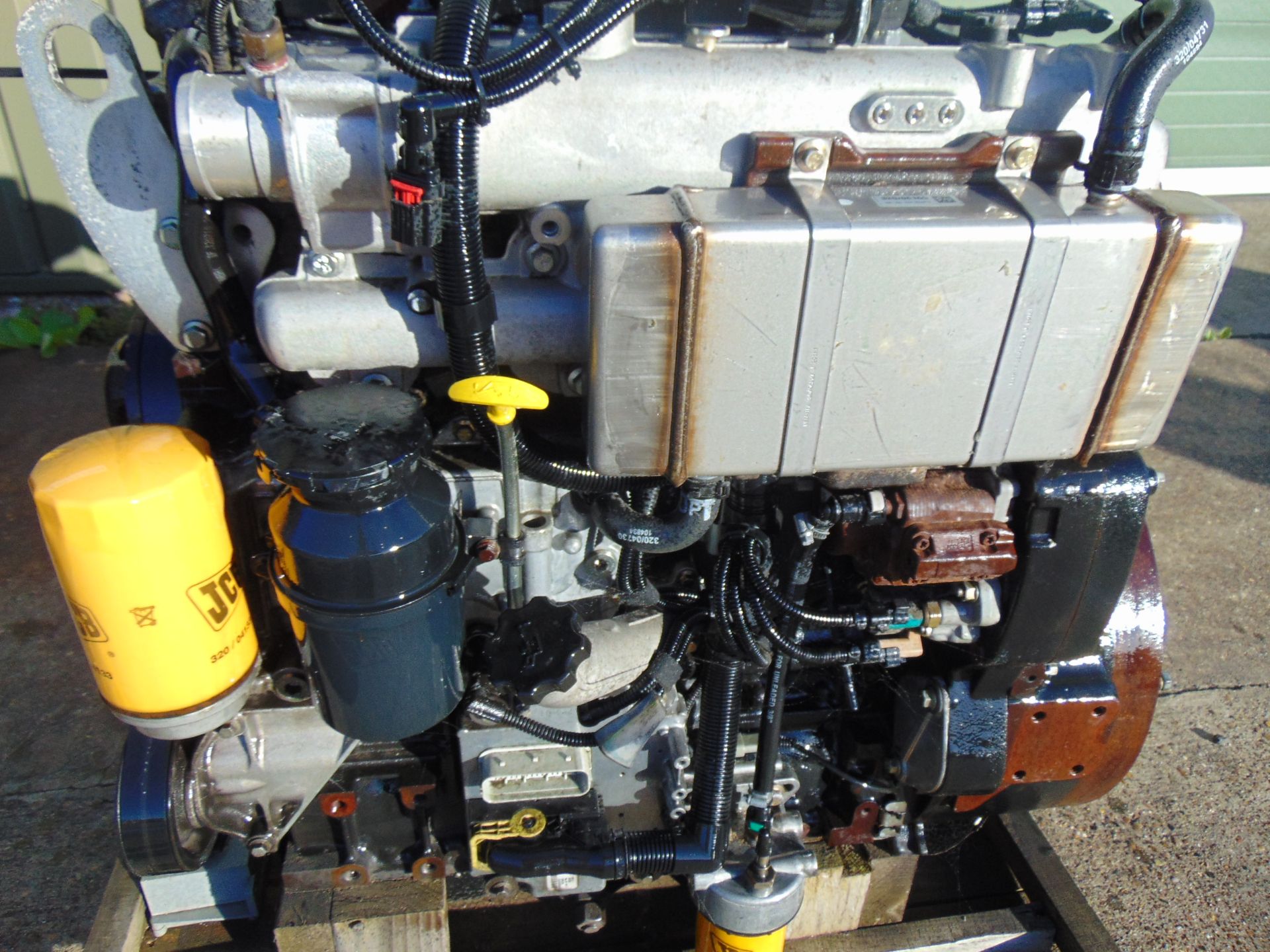 Perkins 4 Cylinder Turbo Diesel Engine for JCB as shown - Image 2 of 17