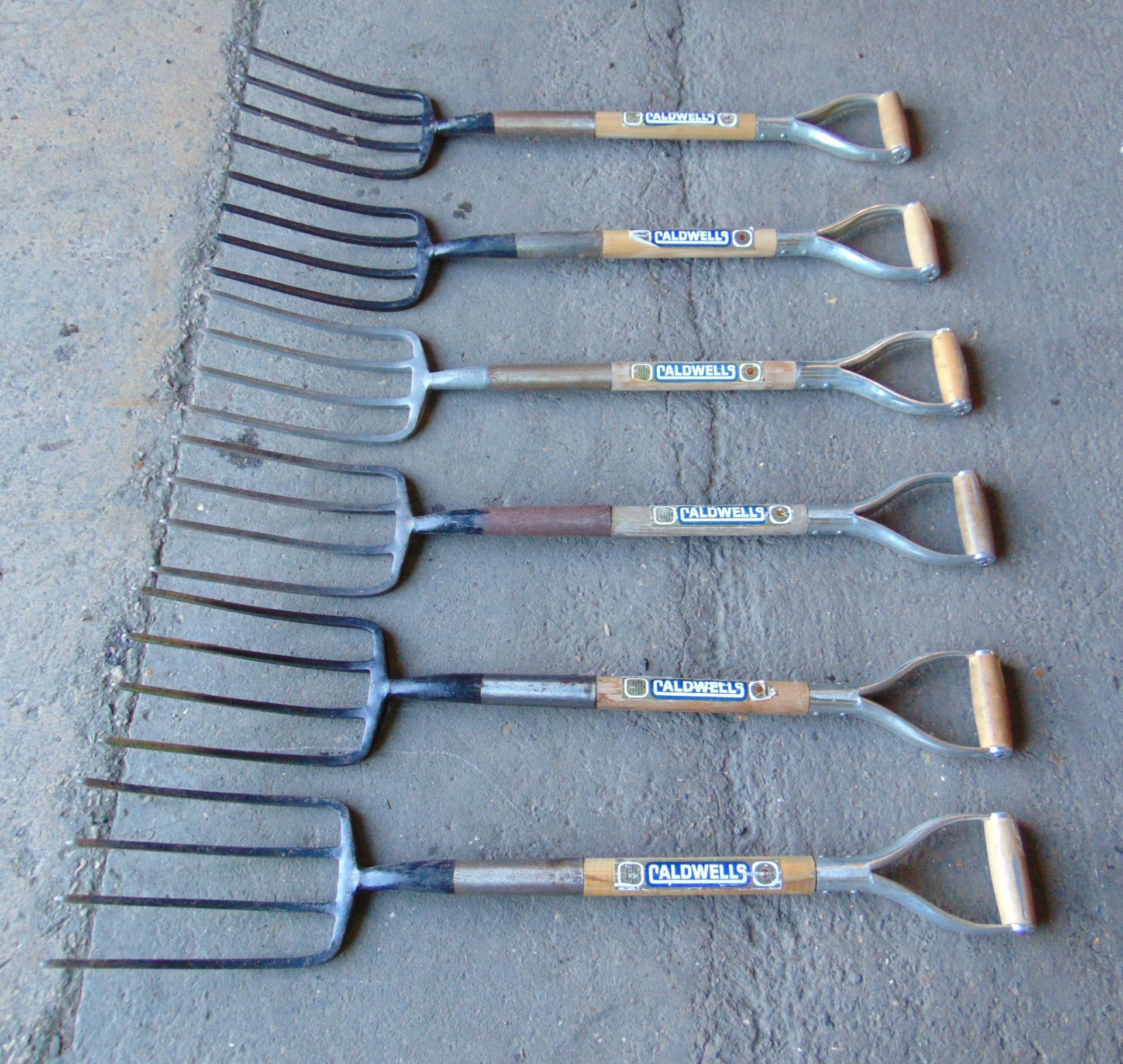 6 x Digging Forks - Image 3 of 5