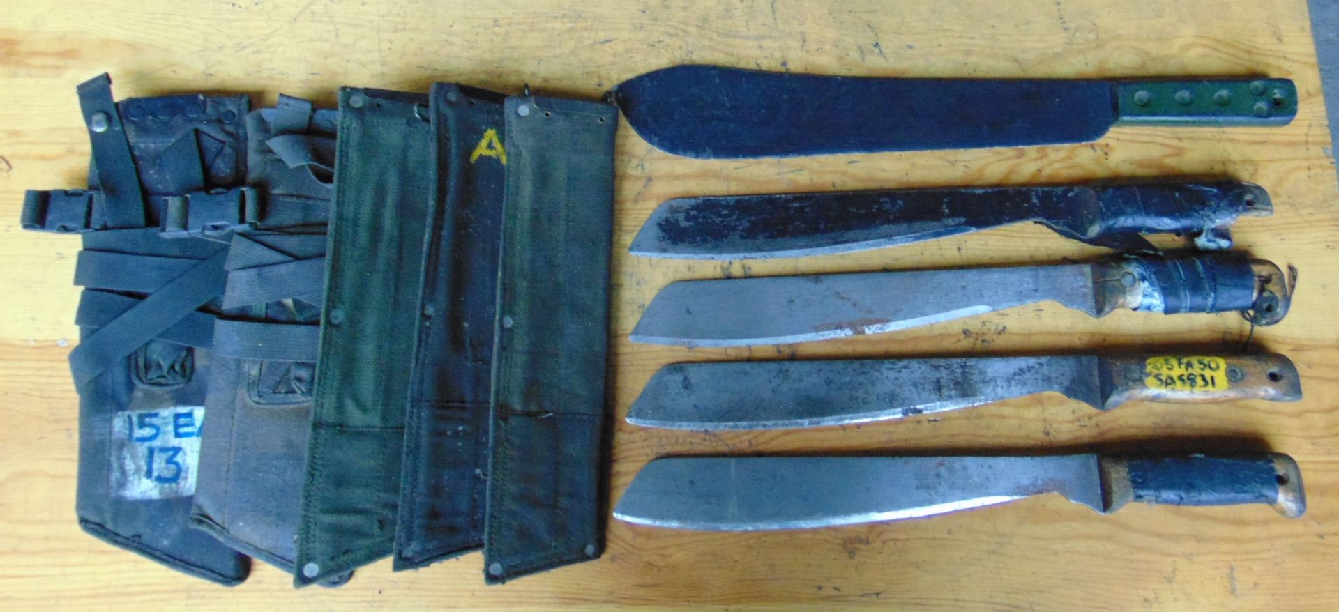 5 x British Army Machetes as shown in Webbing Pouch Various Years - Image 2 of 5