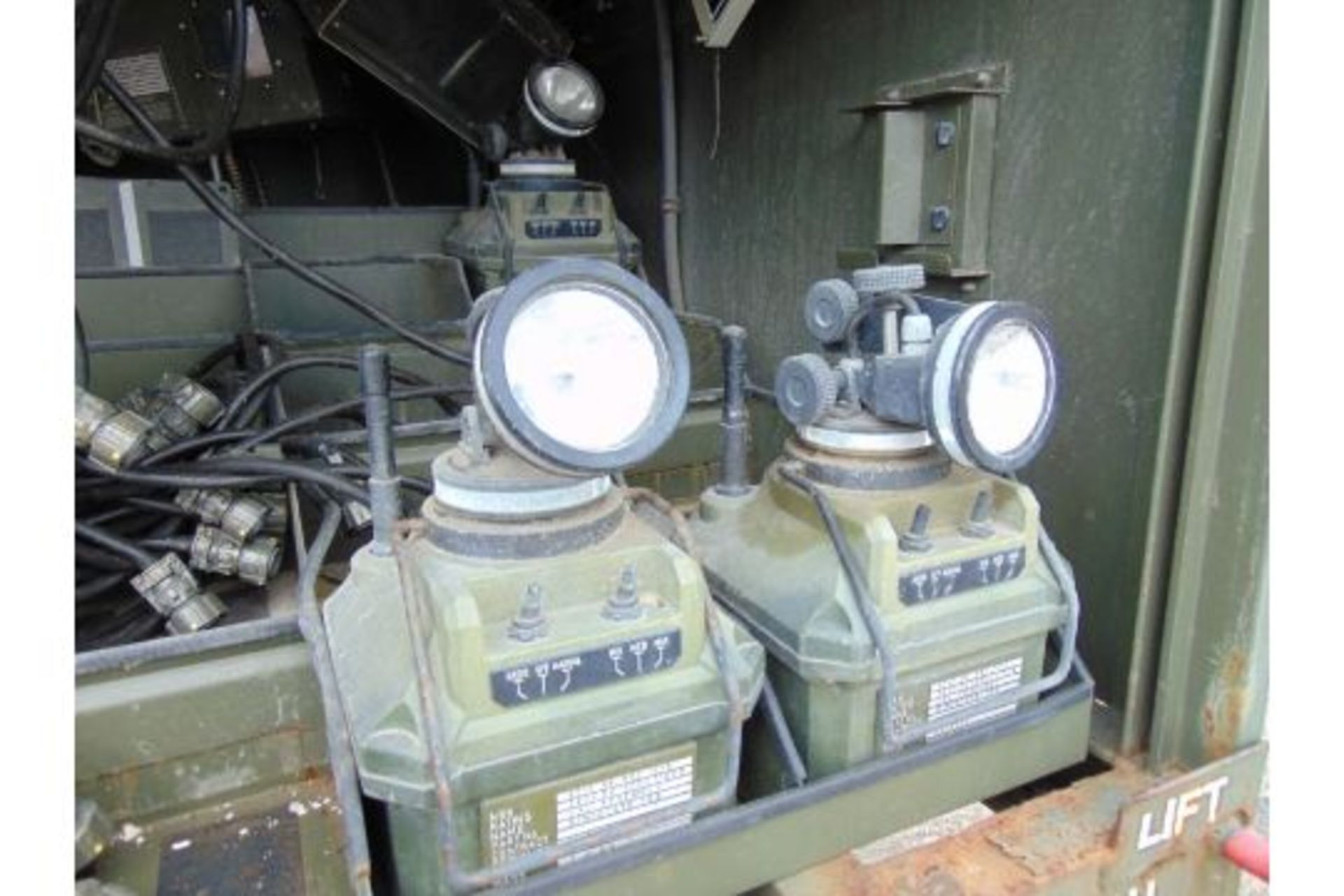 Moskit Single Axle Self Contained Airfield Lighting System c/w 2 x Onboard Generators - Image 8 of 21