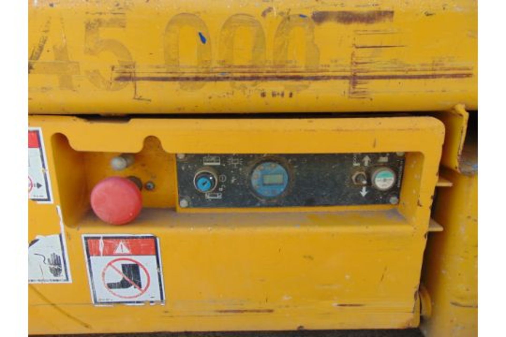 Haulotte Optimin 8 Electric Scissor Lift Access Platform - Image 13 of 14