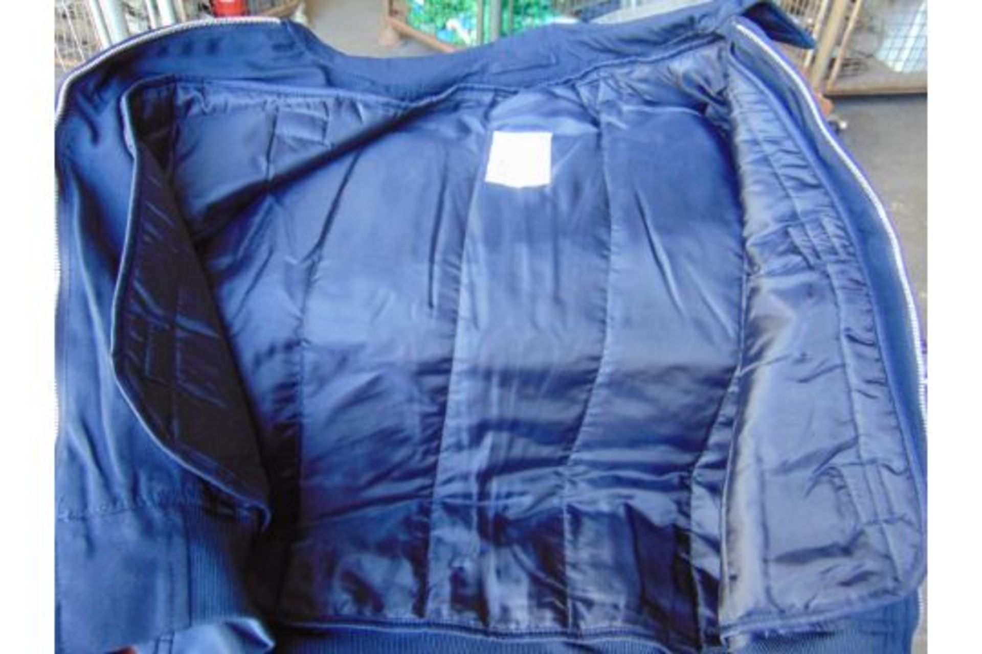 4 x New Unissued RAF issue Pilots Jackets with Removeable Liner (2 x Small - 2 x Extra Large) - Image 3 of 6