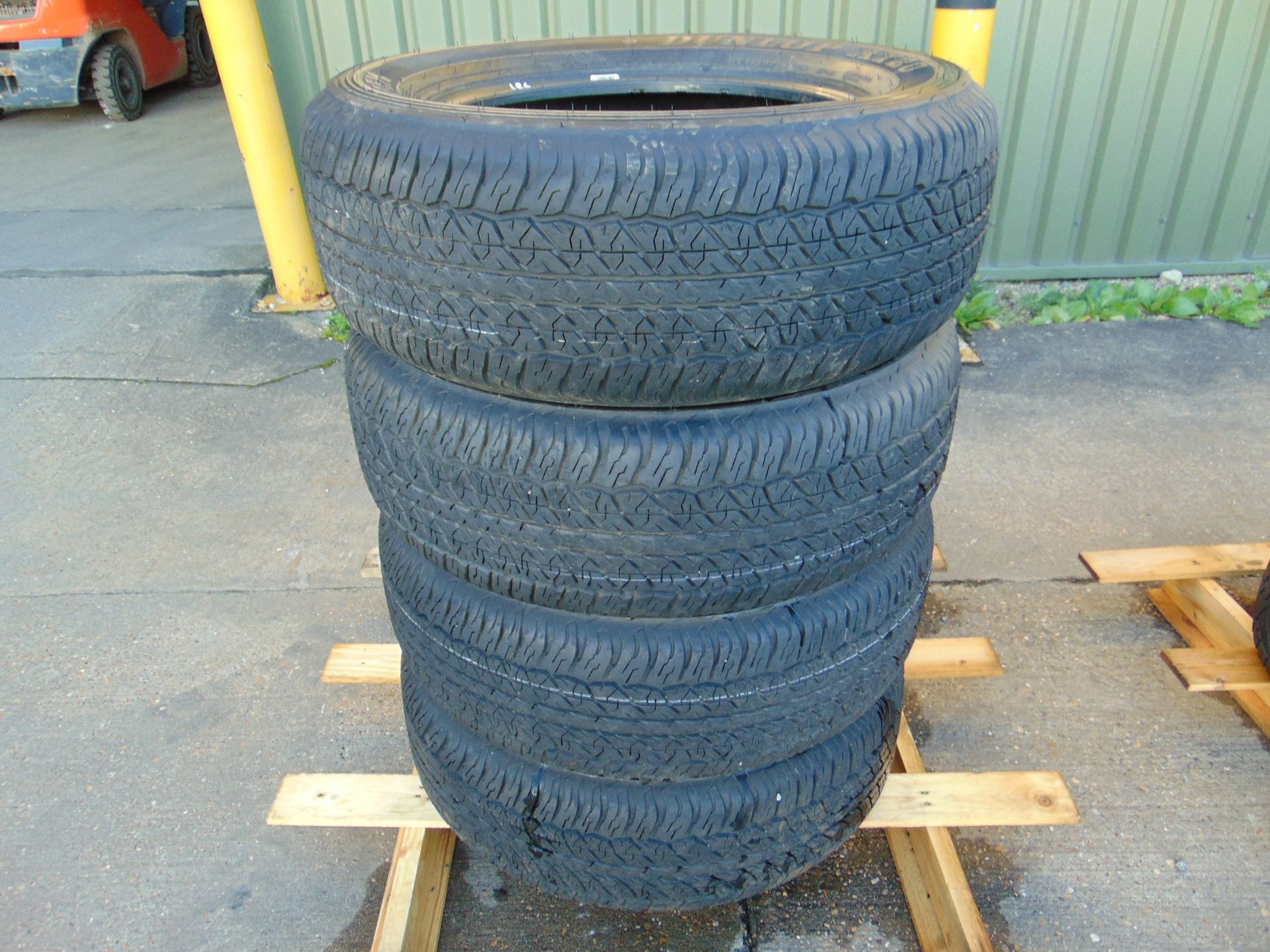 4 x Dunlop AT20 Grand Trek Tyres 265/60 R18 - Unused/Demounted - Image 2 of 6