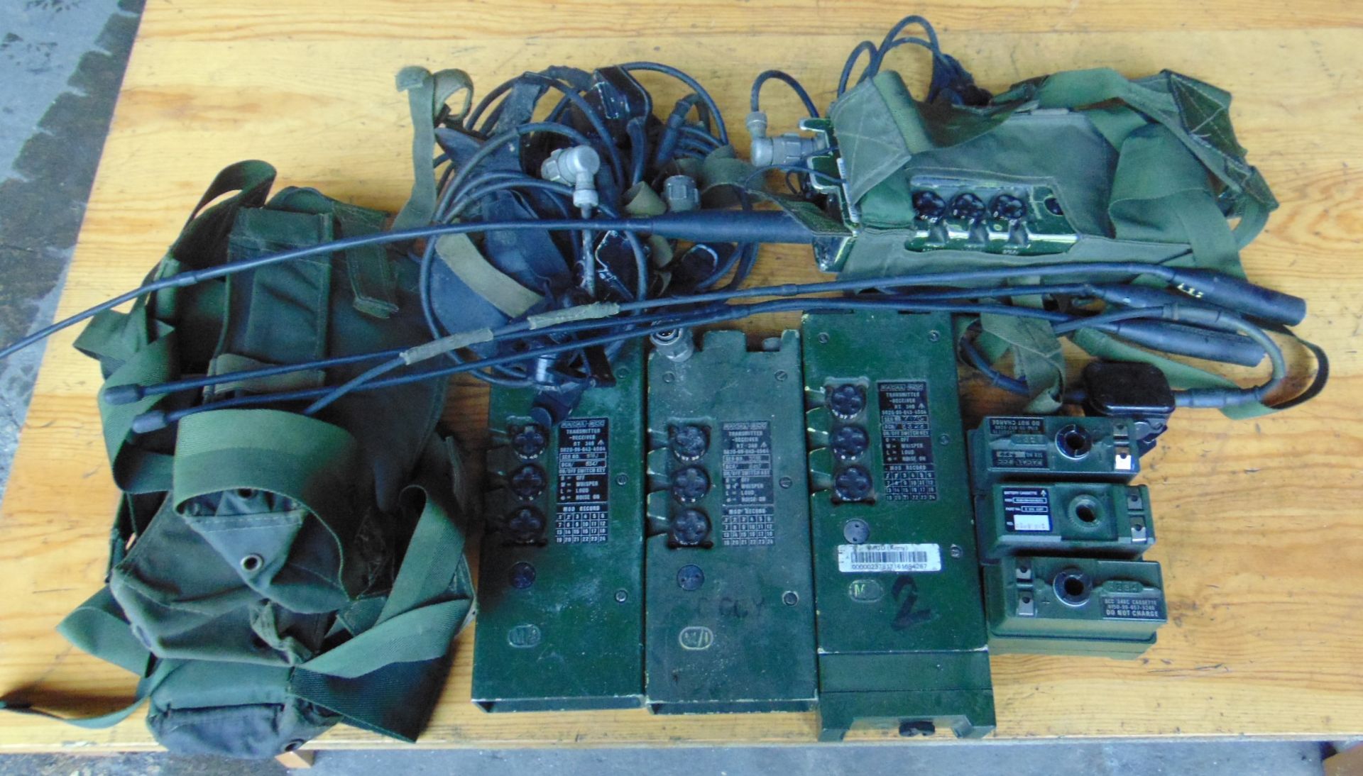 4 x UK / RT 349 Transmitter Receiver Complete as shown. - Image 2 of 6