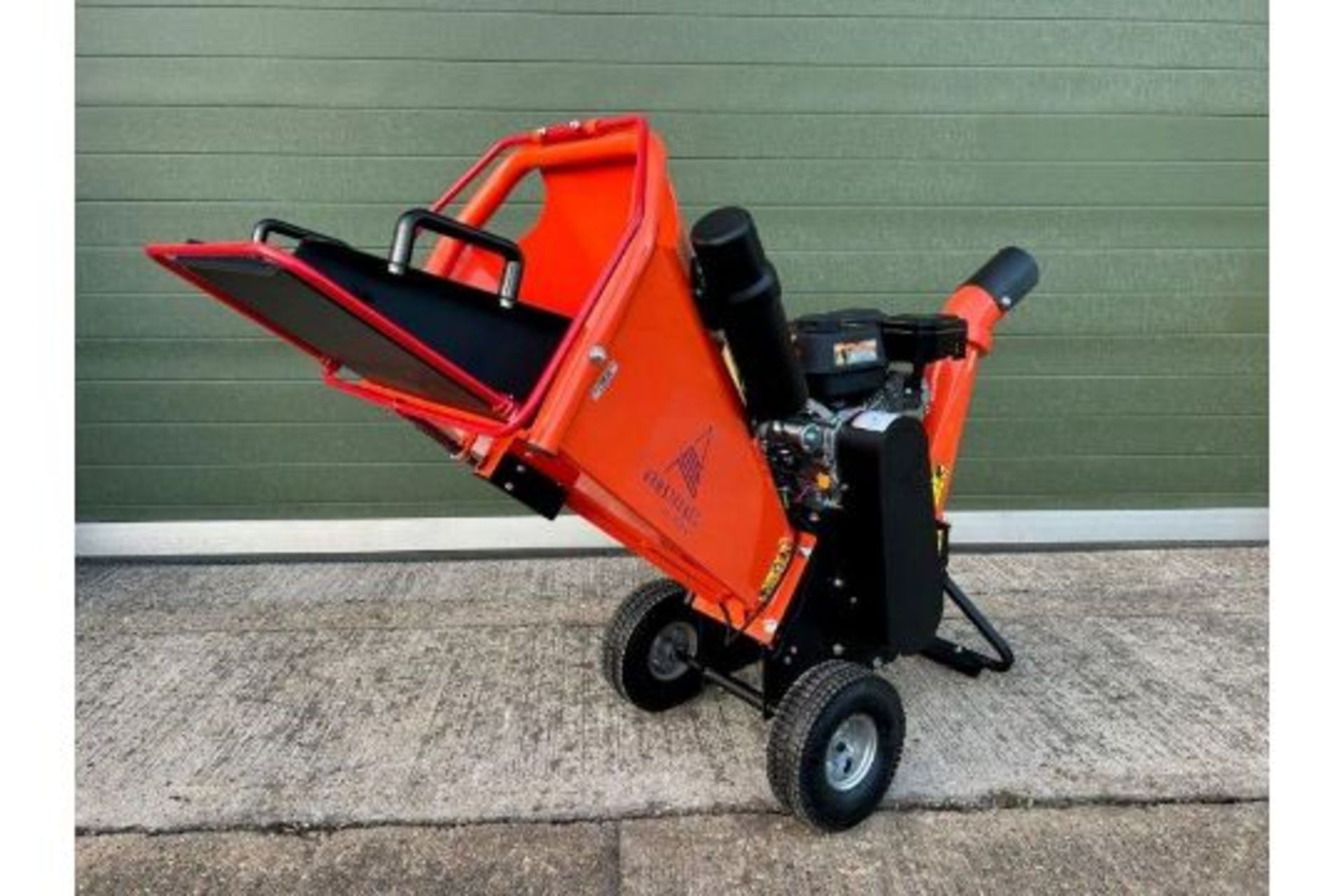 Brand New and unused, Armstrong DR-GS-65H Electric start Petrol Wood Chipper - Image 5 of 20