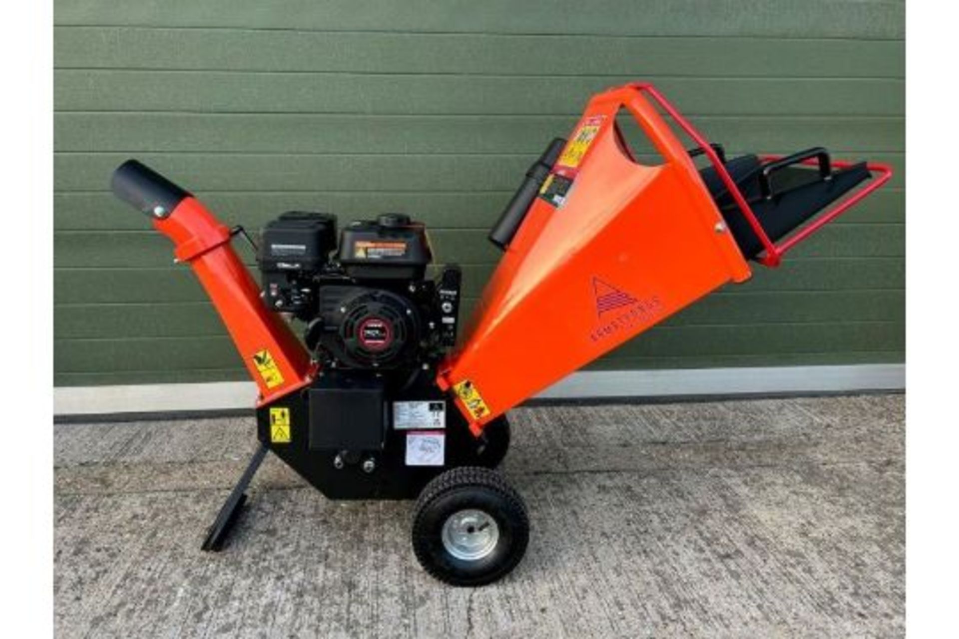 Brand New and unused, Armstrong DR-GS-65H Electric start Petrol Wood Chipper - Image 4 of 20