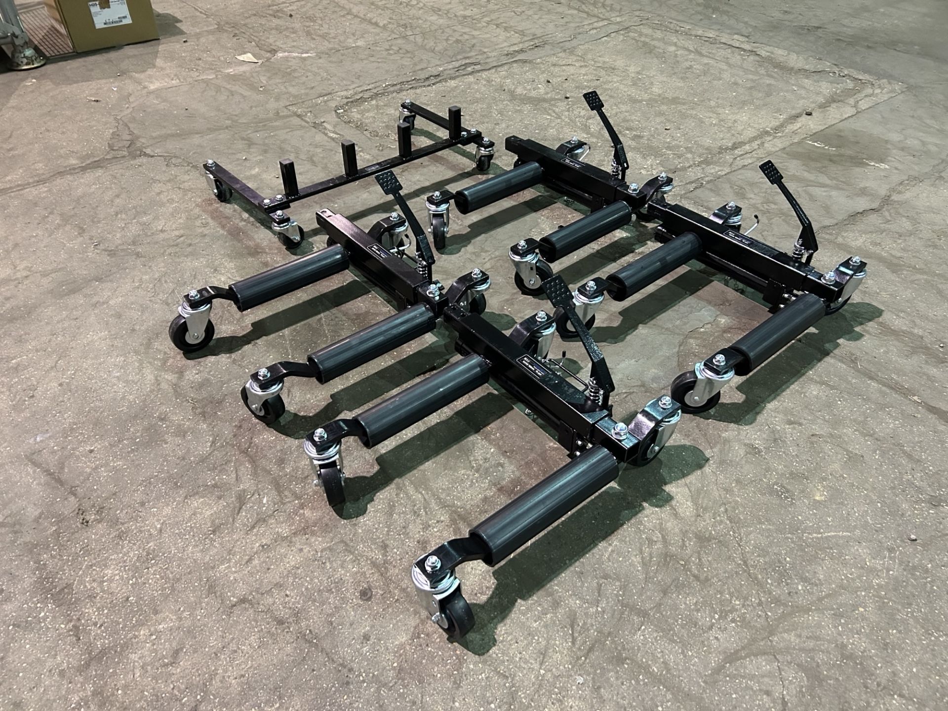 New and unissued set of 4 Heavy Duty Hydraulic Wheels Skates on storage stand - Image 7 of 14