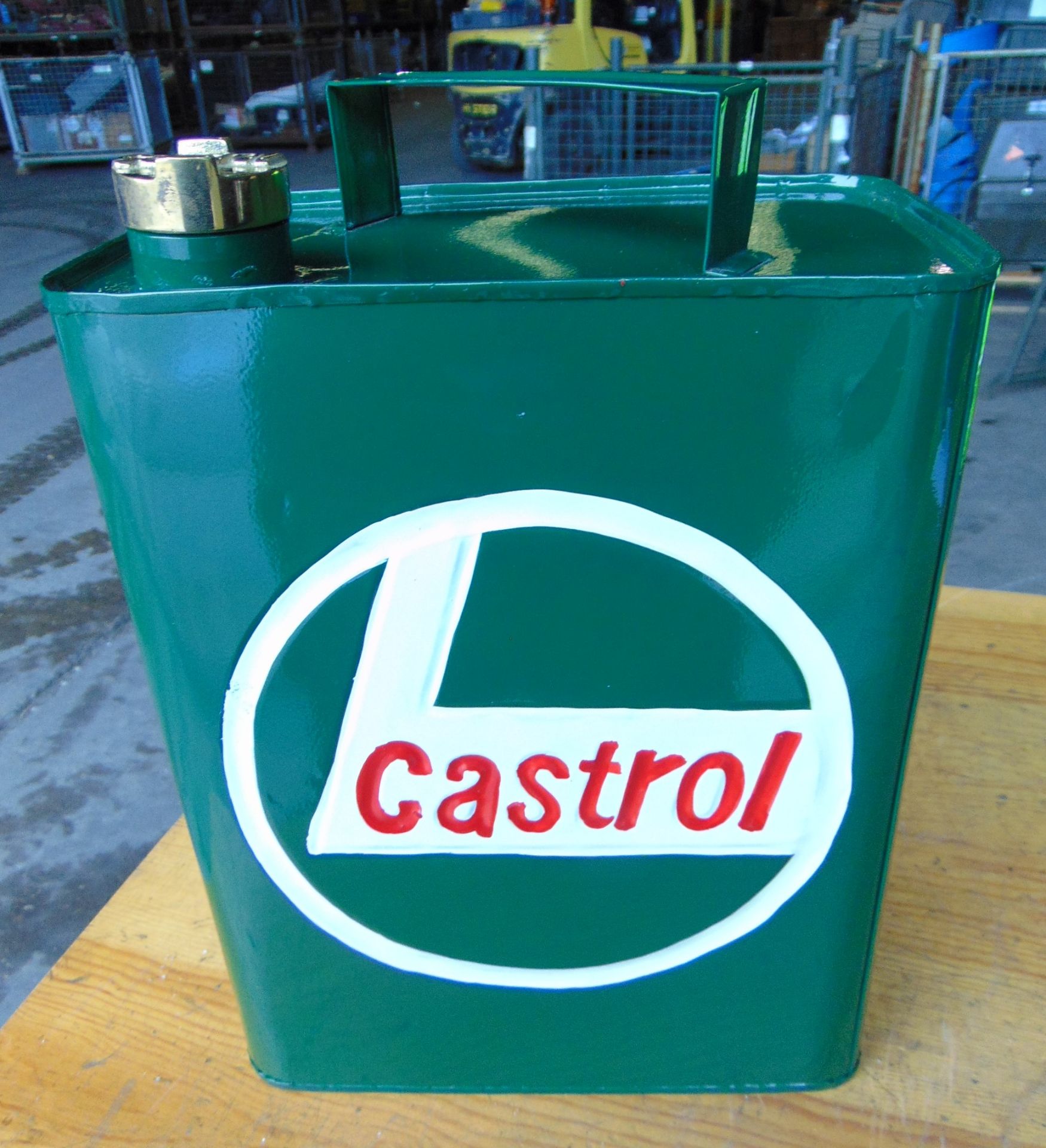Hand-Painted Rectangular Castrol Green Oil Can W/ Brass Screw Cap - Bild 3 aus 10