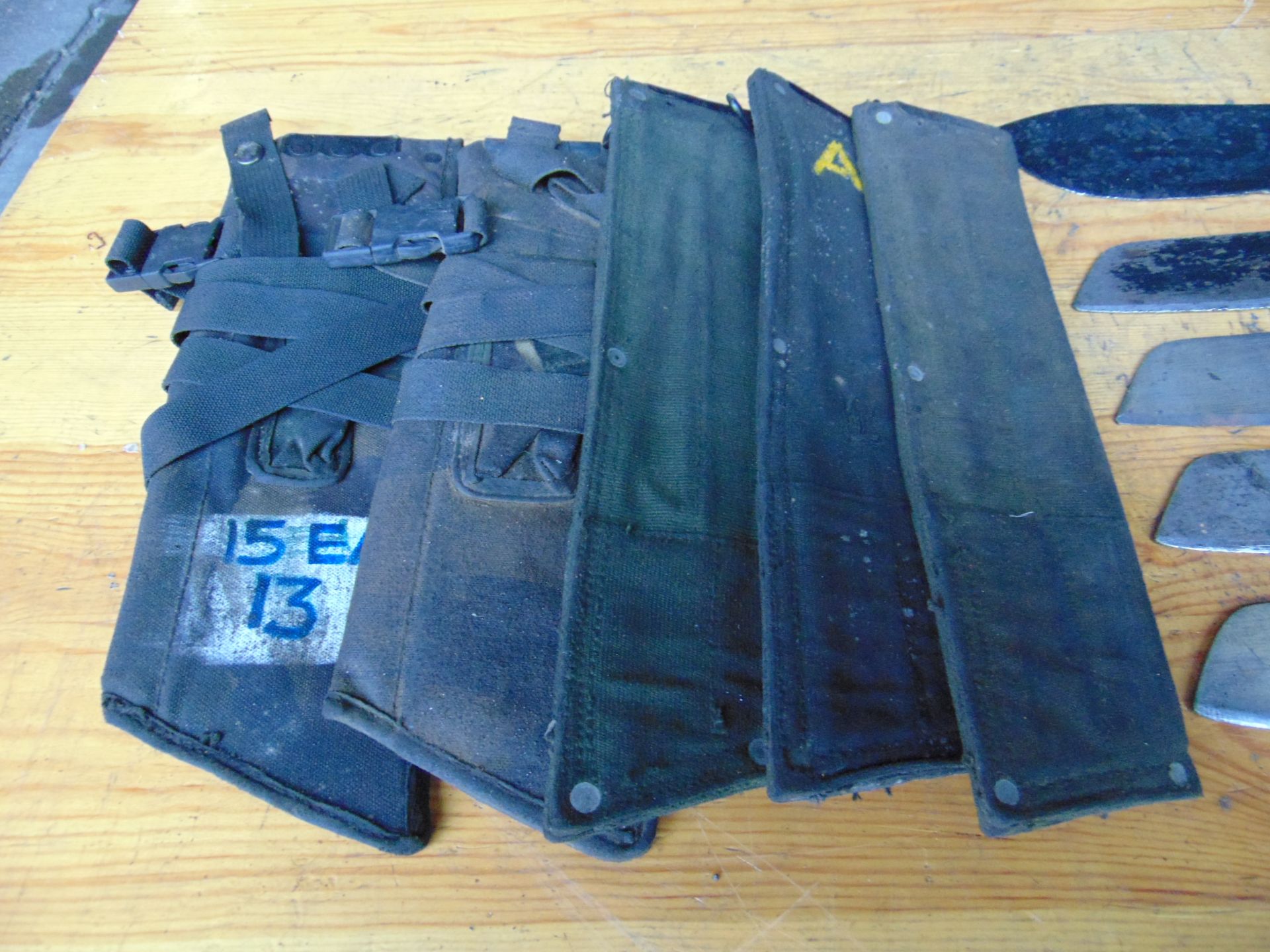5 x British Army Machetes as shown in Webbing Pouch Various Years - Image 3 of 5