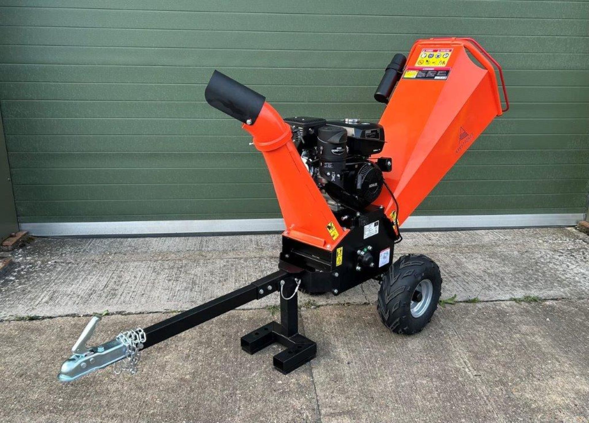 Brand New and unused, Armstrong DR-GS-15H Electric start Petrol Wood Chipper - Image 4 of 20