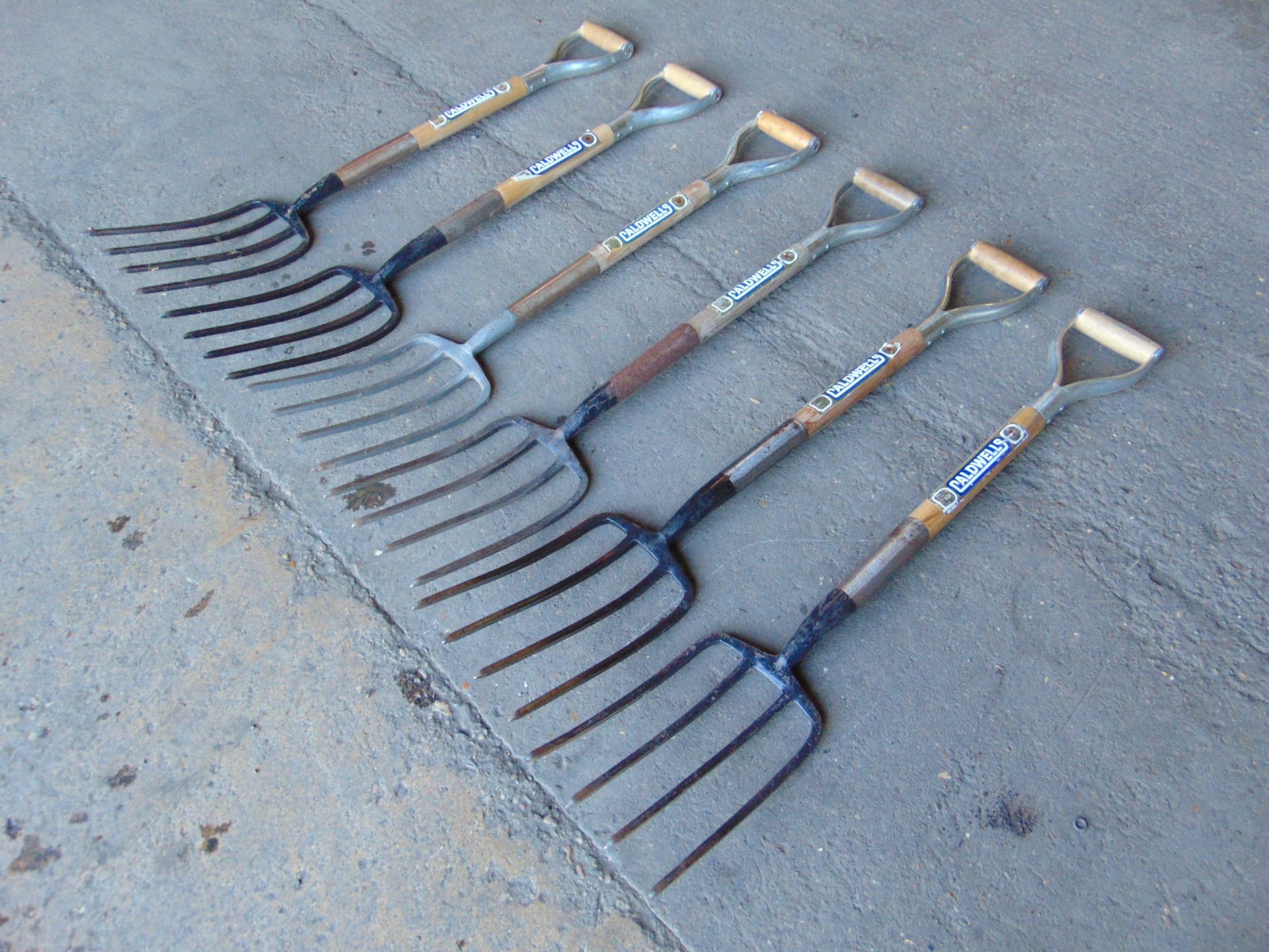 6 x Digging Forks - Image 2 of 5