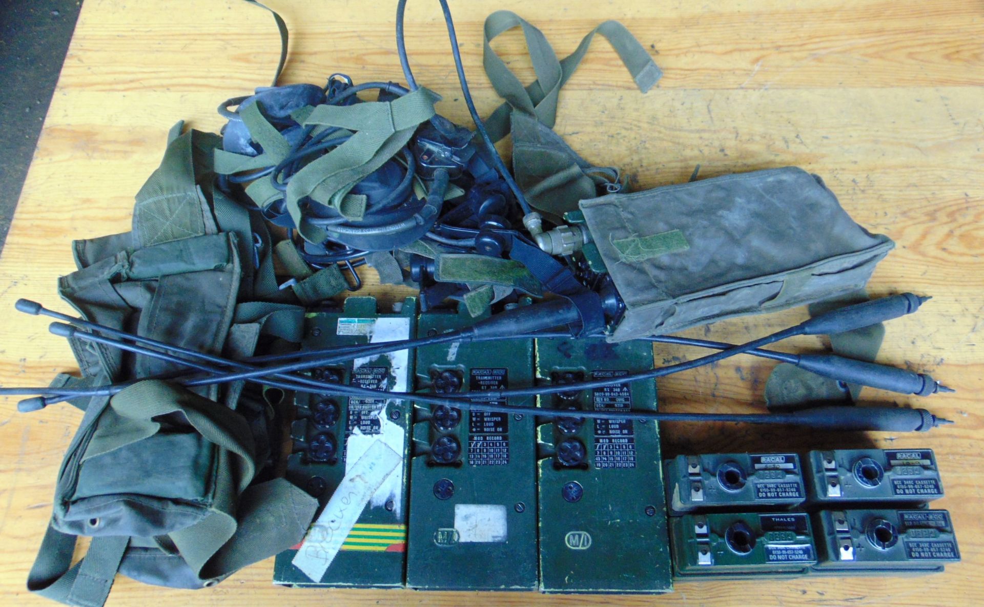 4 x UK / RT 349 Transmitter Receiver Complete as shown - Image 2 of 5