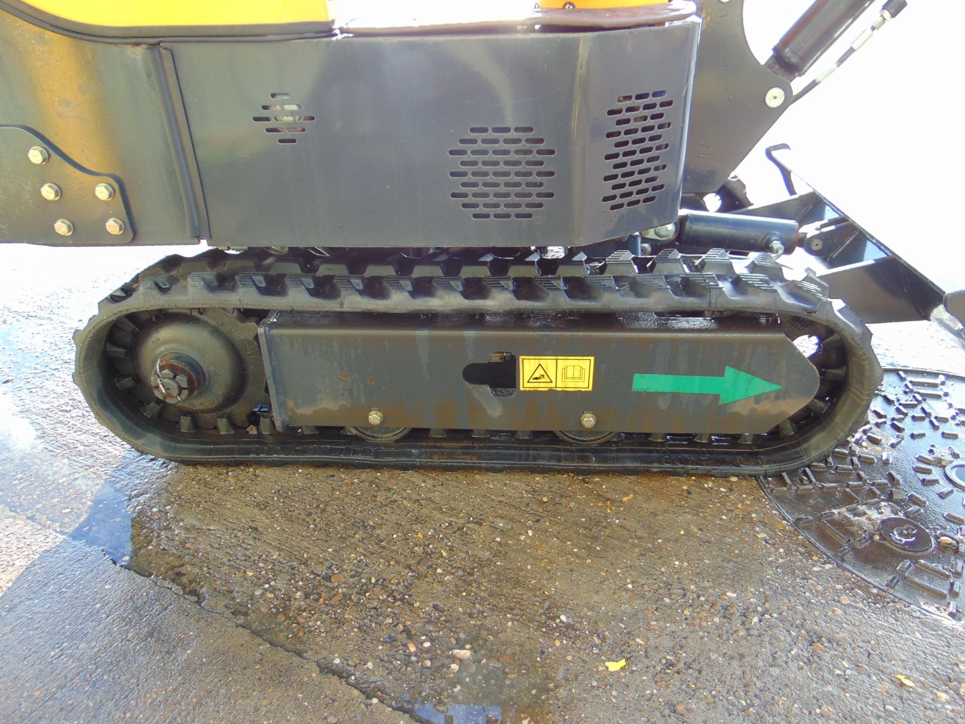 Attack AT10 Diesel Tracked Excavator - Image 12 of 21