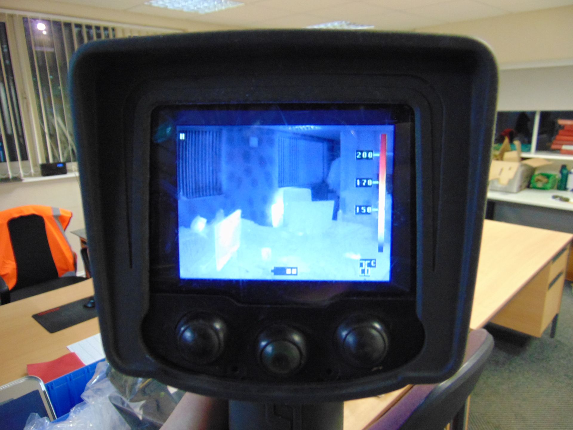 ISG X380 3-Button Thermal Imaging Camera - Image 10 of 19