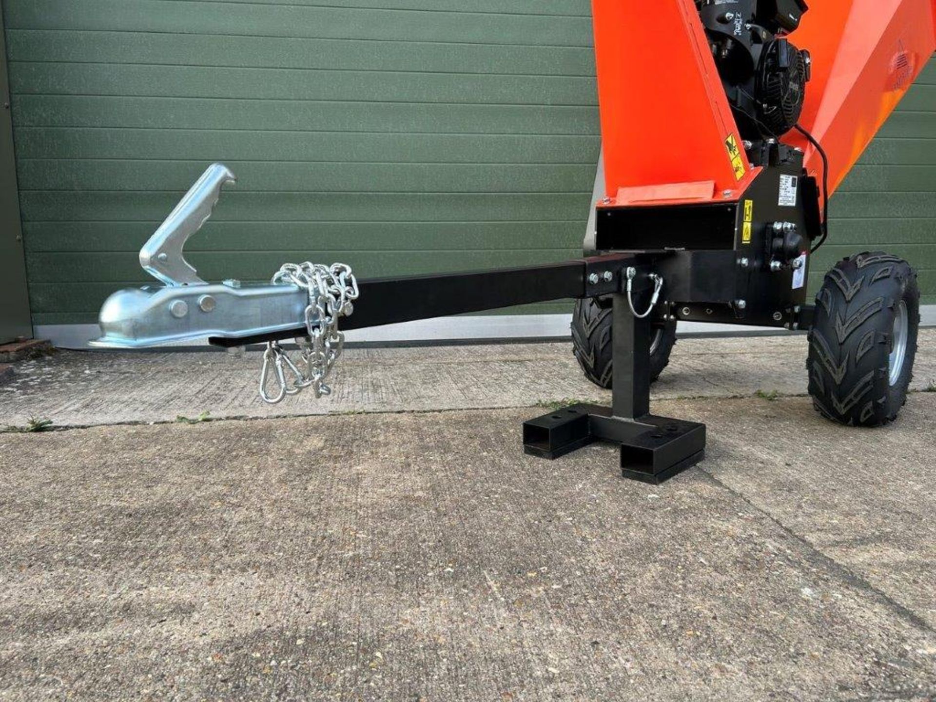 Brand New and unused, Armstrong DR-GS-15H Electric start Petrol Wood Chipper - Image 13 of 20