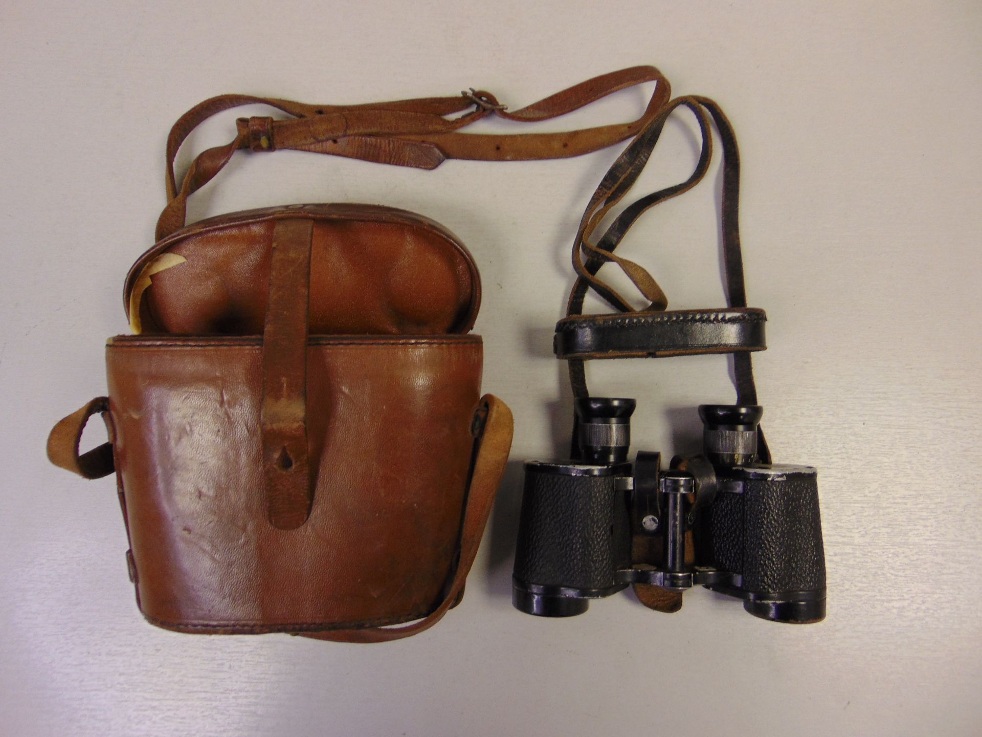 Nice Original Pair of NIFE 6 x 30 Binoculars in Original Leather Case - Image 4 of 11