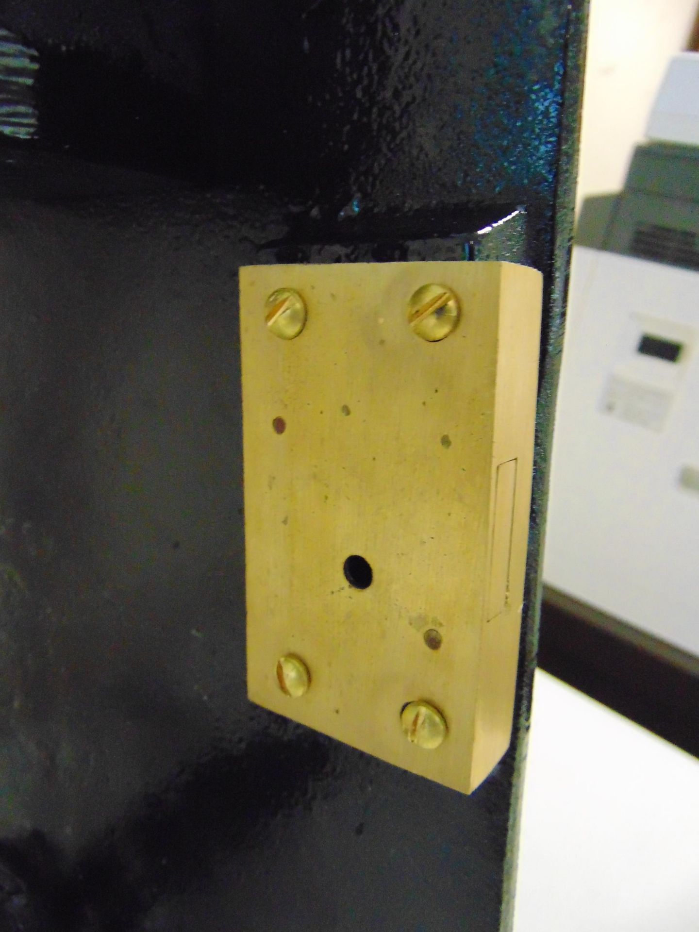 Black ER Cast Iron Wall Mounted Post Box C/W Keys - Image 7 of 11